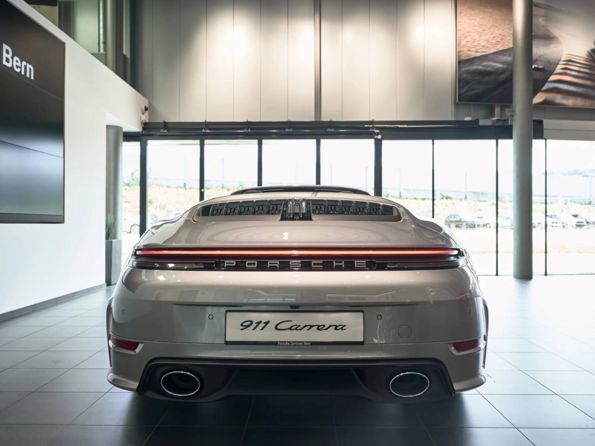 PORSCHE 911 Carrera Cabriolet-image-5