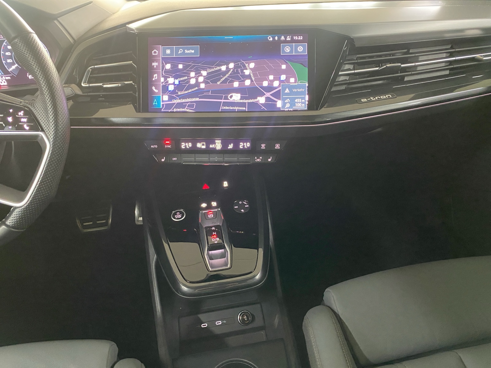 AUDI Q4 e-tron 50 quattro-image-11