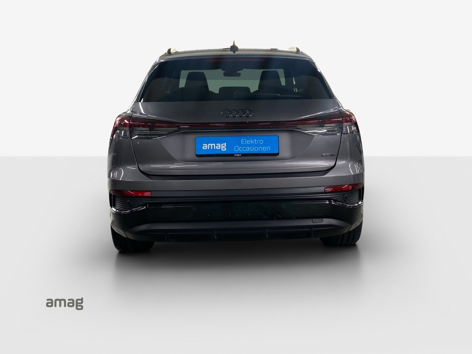 AUDI Q4 e-tron 50 quattro-image-4