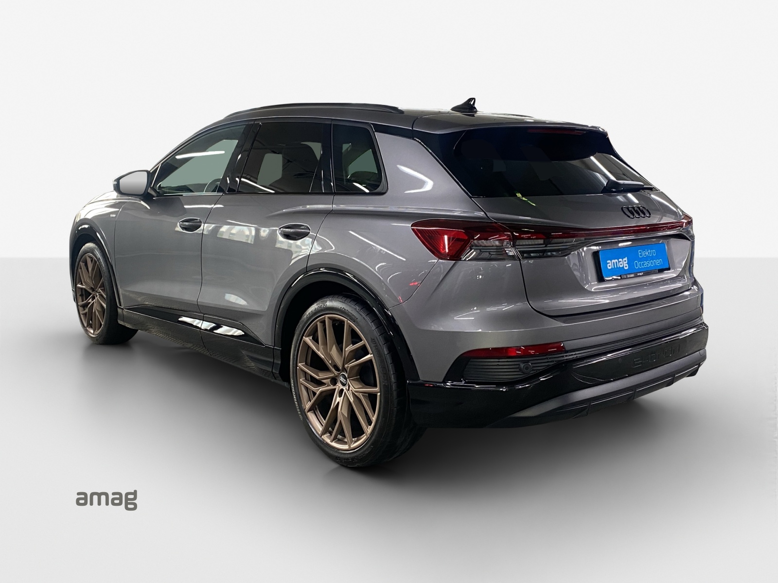 AUDI Q4 e-tron 50 quattro-image-3