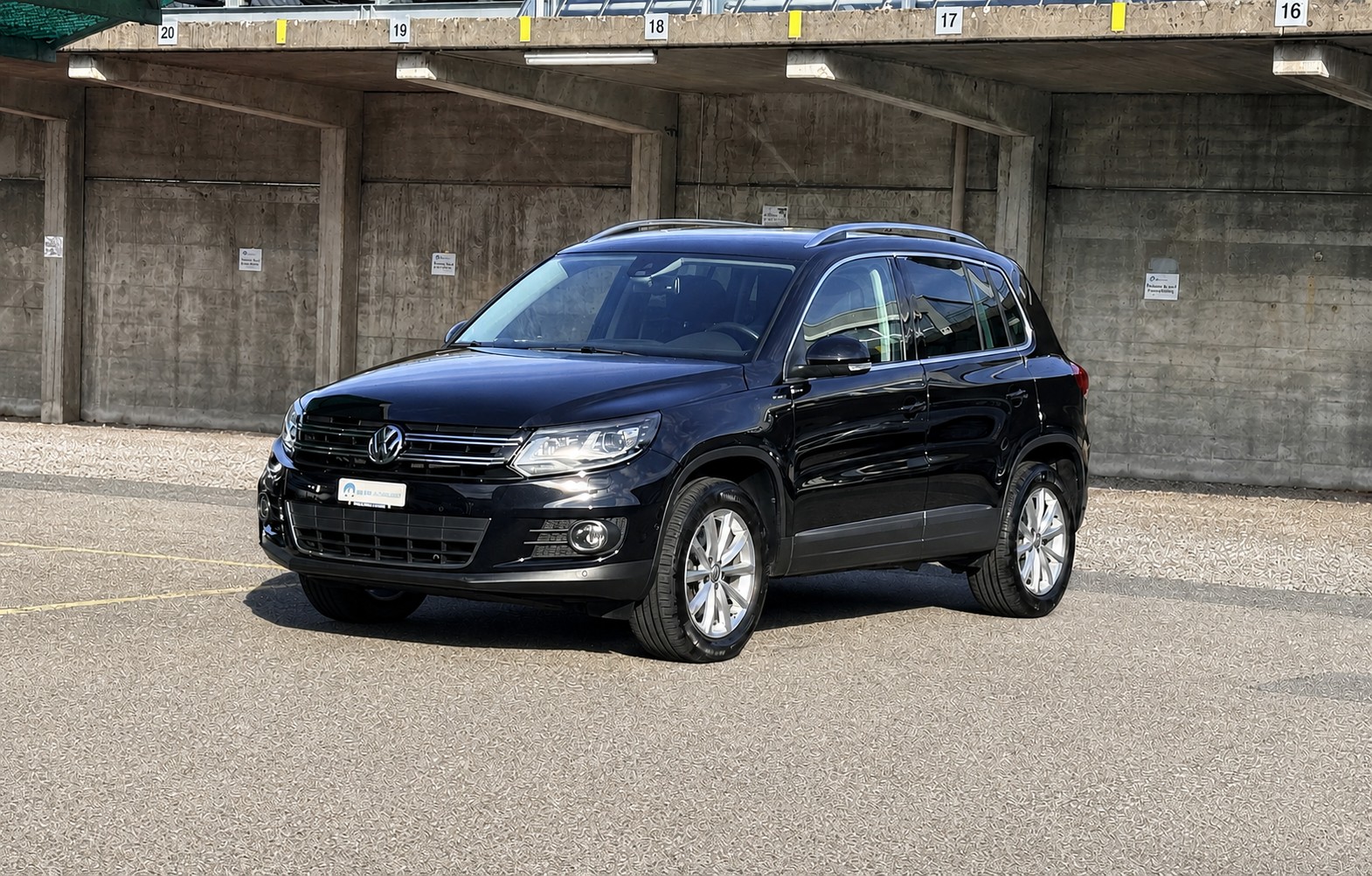 VW Tiguan 2.0 TDI Lounge 4Motion DSG Automat