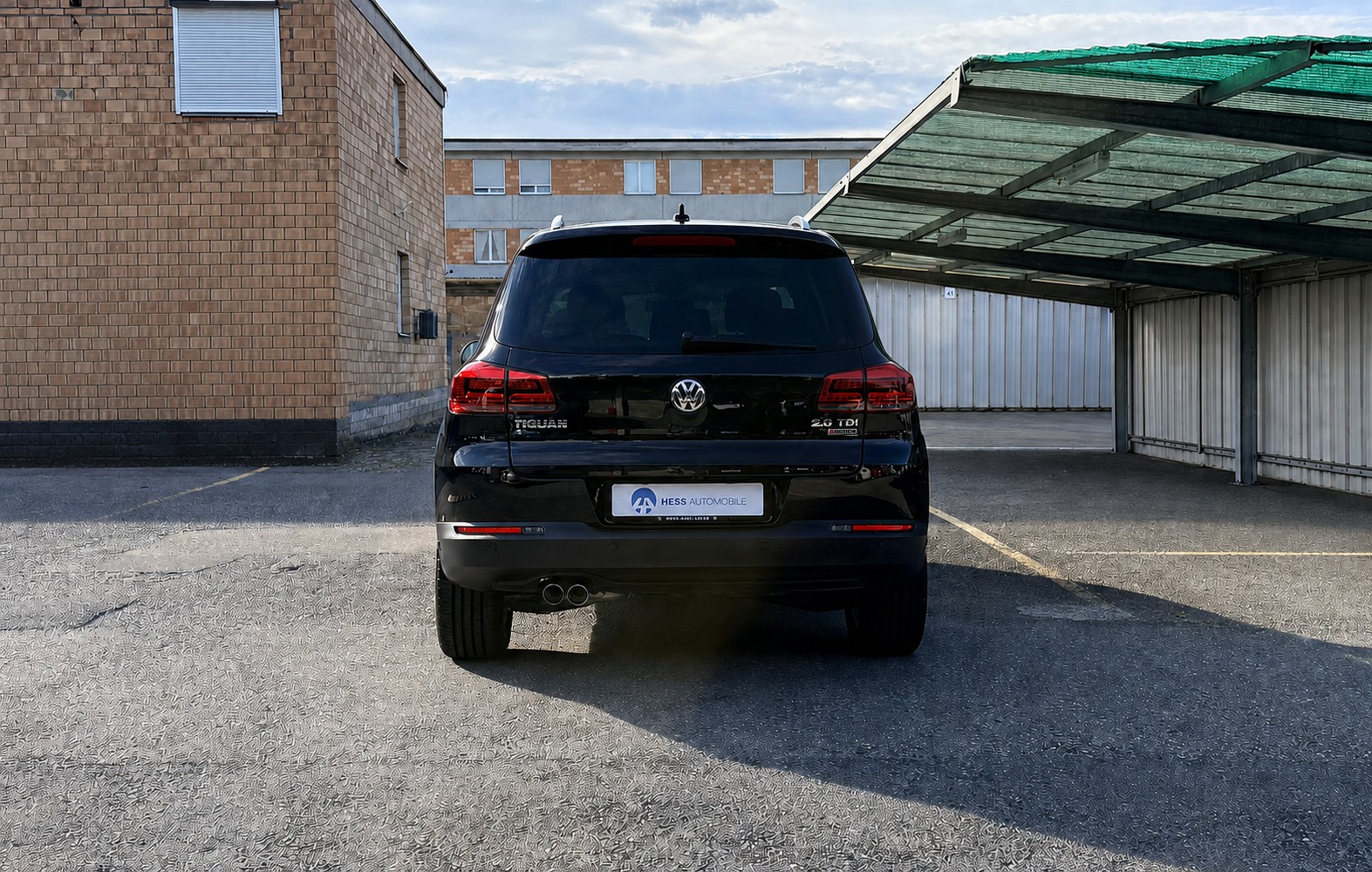 VW Tiguan 2.0 TDI Lounge 4Motion DSG Automat-image-15