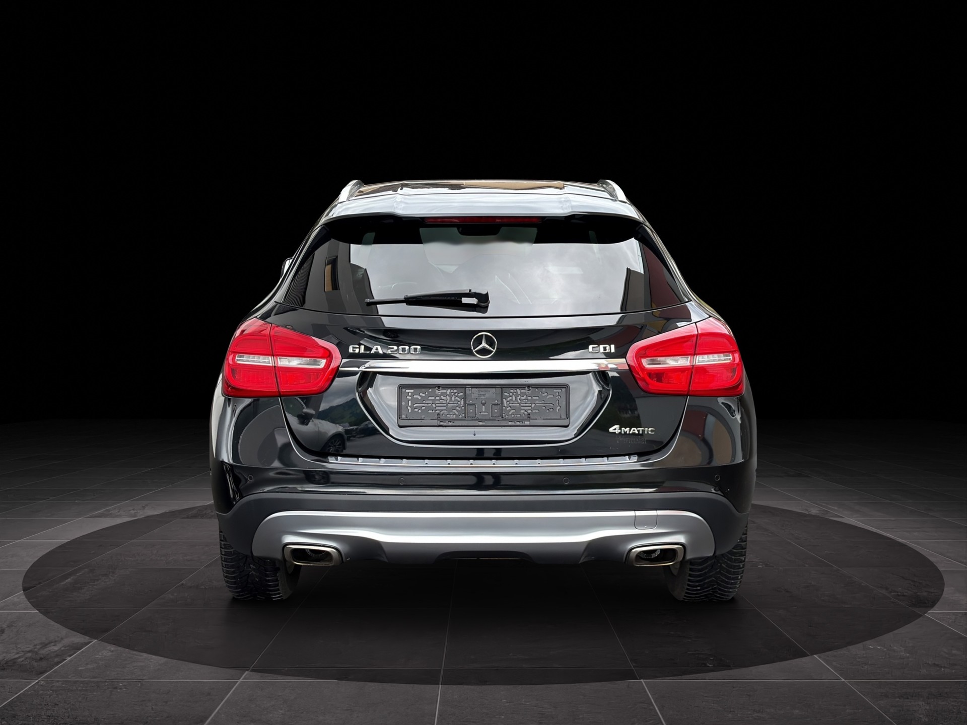 MERCEDES-BENZ GLA 200 CDI Swiss Star Edition 4Matic 7G-DCT-image-2
