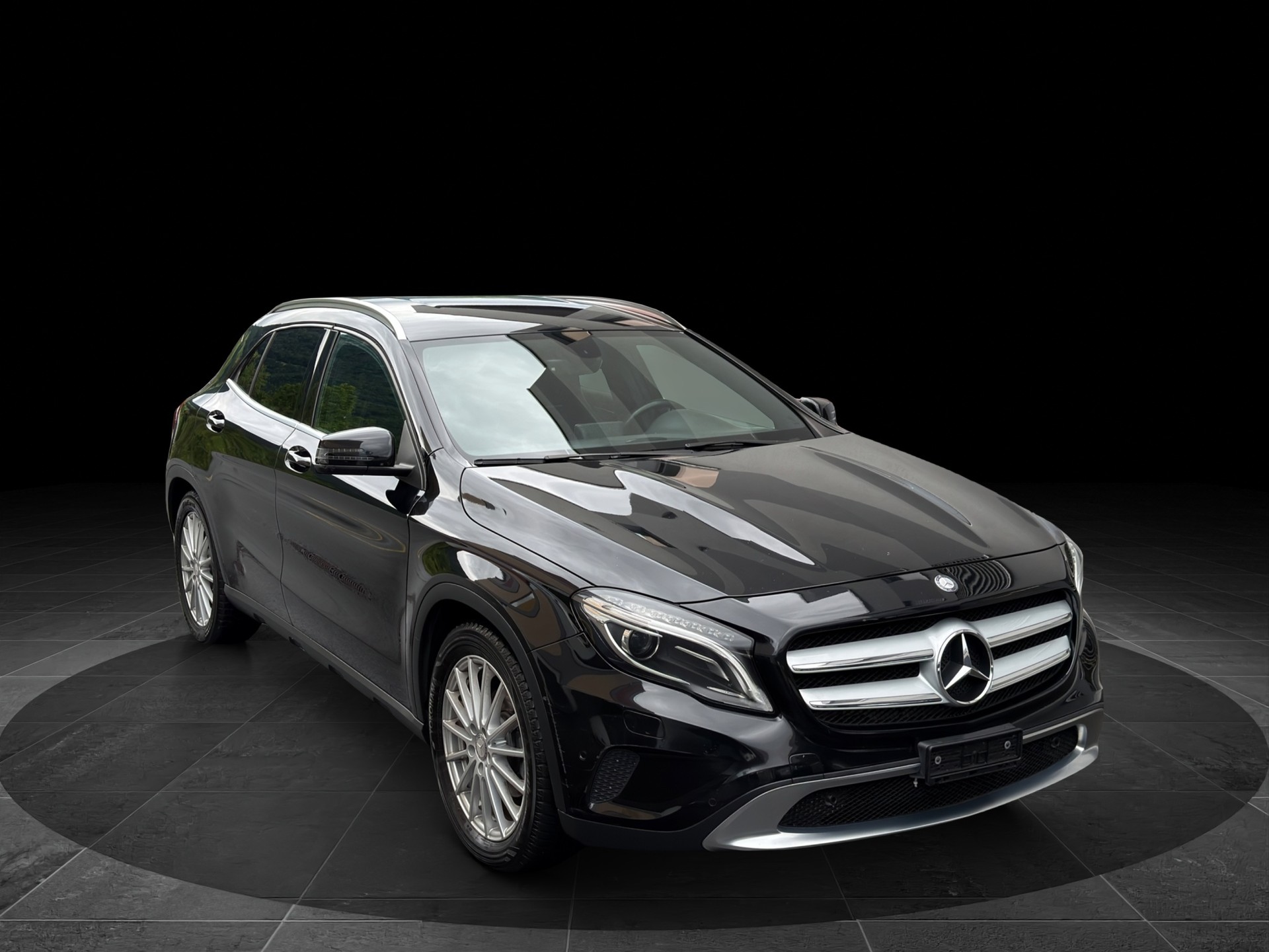 MERCEDES-BENZ GLA 200 CDI Swiss Star Edition 4Matic 7G-DCT-image-0