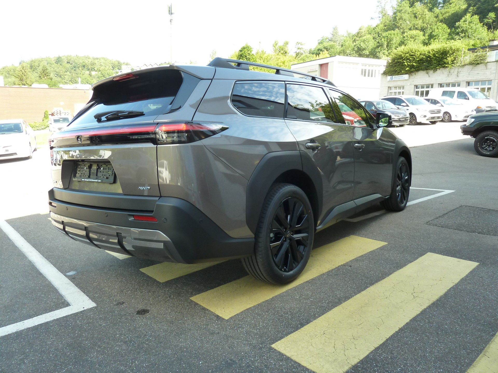 TOYOTA BZ4X TOURING Prmium AWD (4x4)-image-8