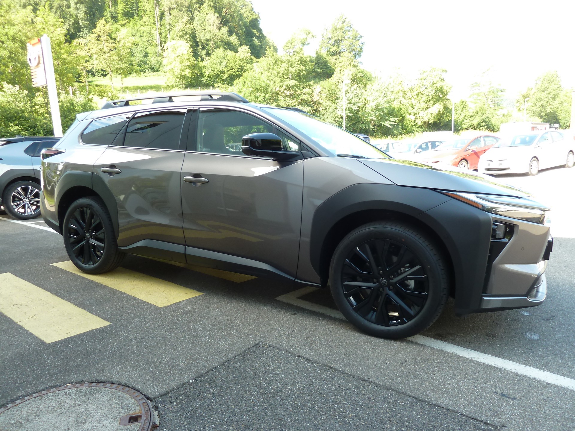 TOYOTA BZ4X TOURING Prmium AWD (4x4)-image-10