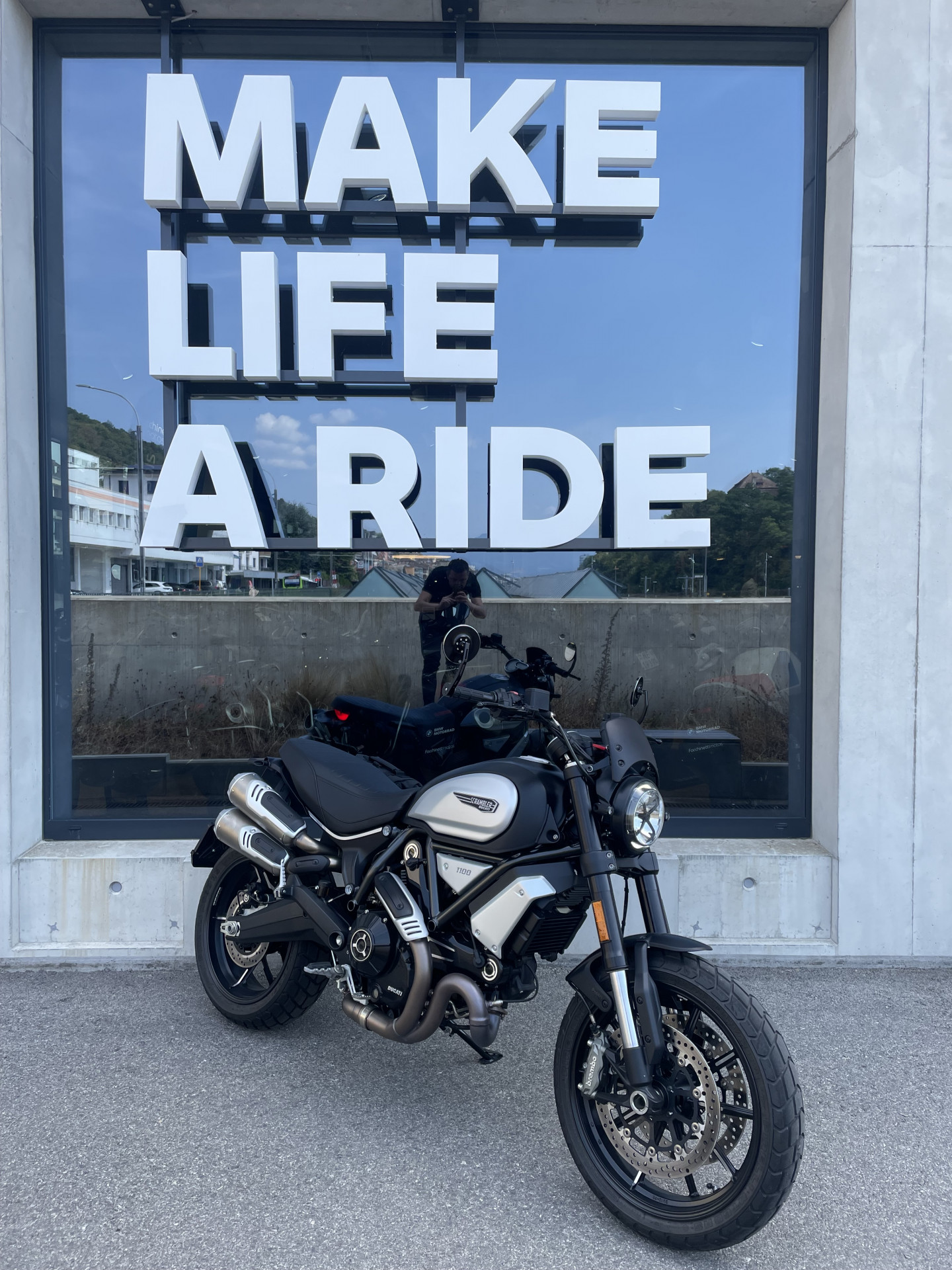 DUCATI Scrambler 1100 Dark Pro