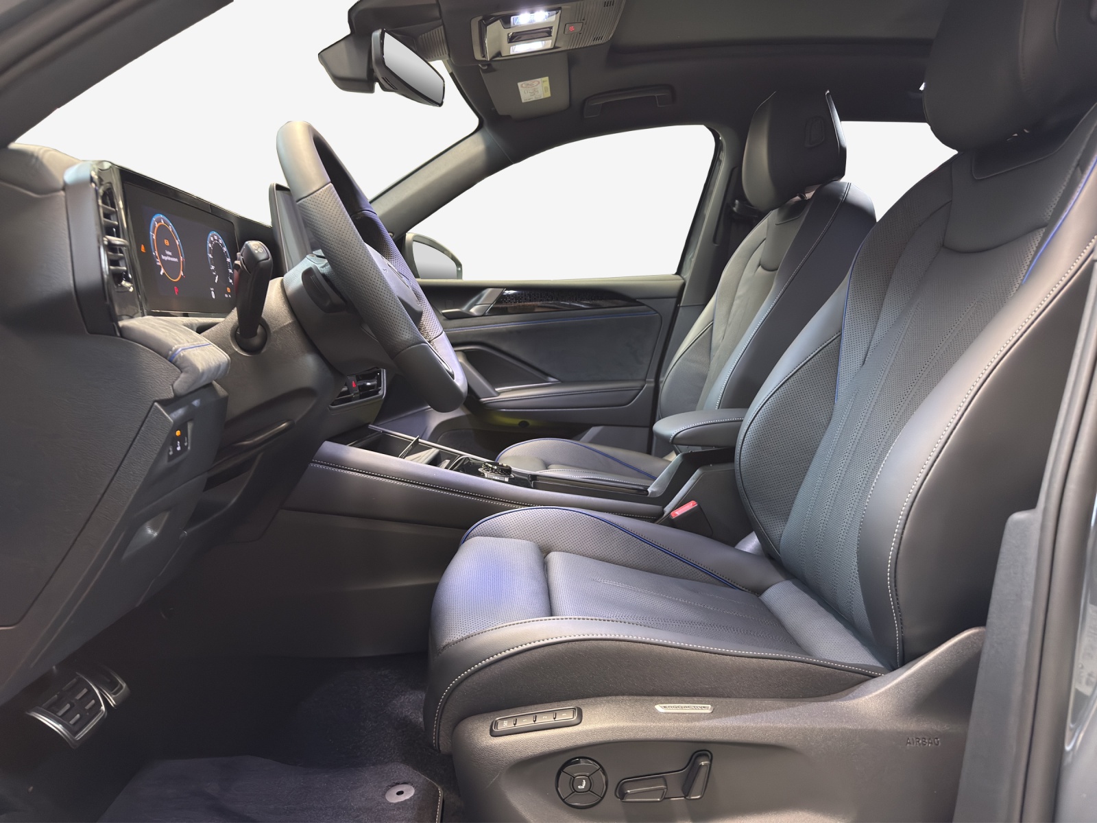 VW Tiguan 2.0 TSI DSG R-Line Plus 4Motion-image-7