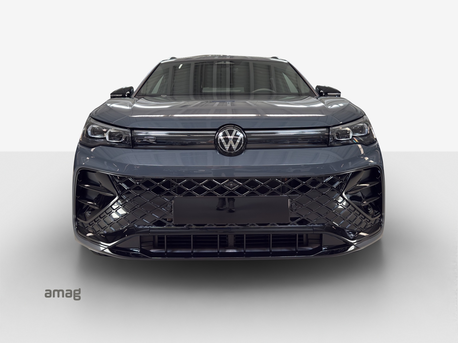 VW Tiguan 2.0 TSI DSG R-Line Plus 4Motion-image-6