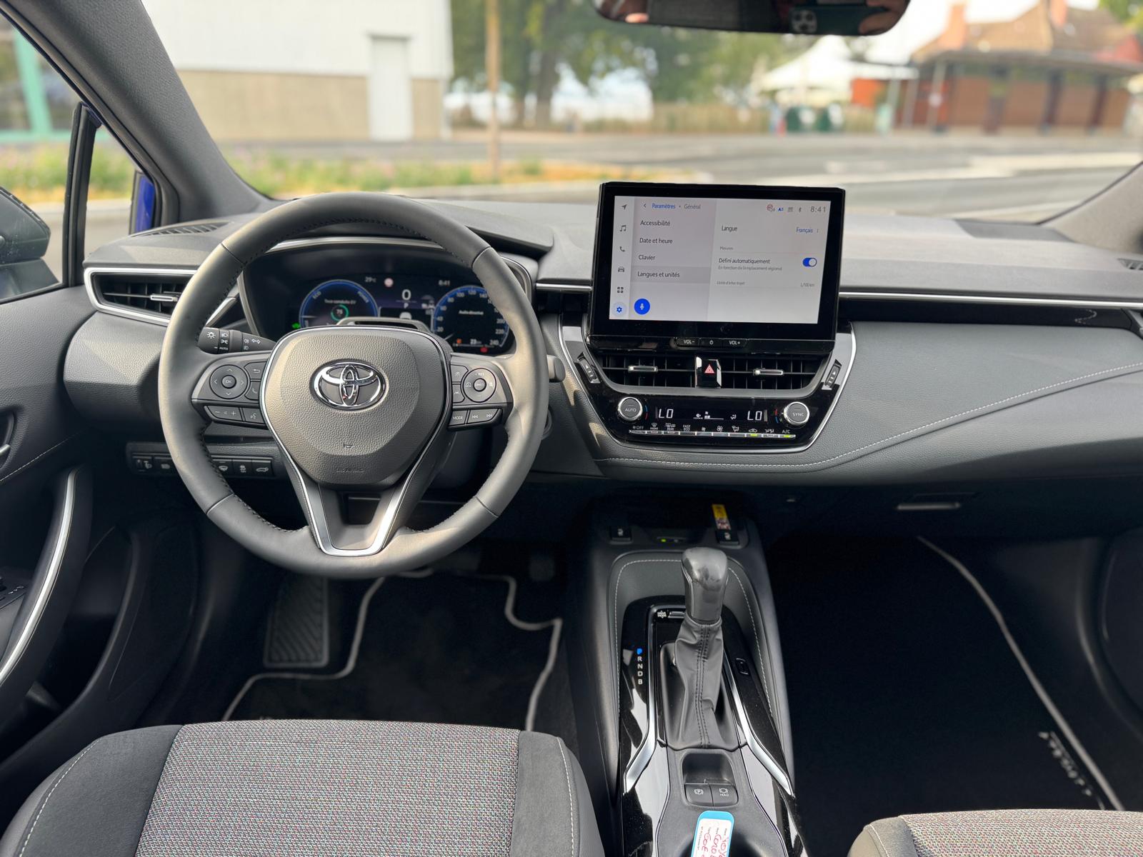 TOYOTA Corolla Touring Sports 1.8 HSD Trend e-CVT-image-5