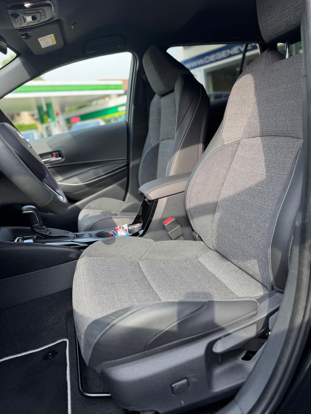 TOYOTA Corolla Touring Sports 1.8 HSD Trend e-CVT-image-7