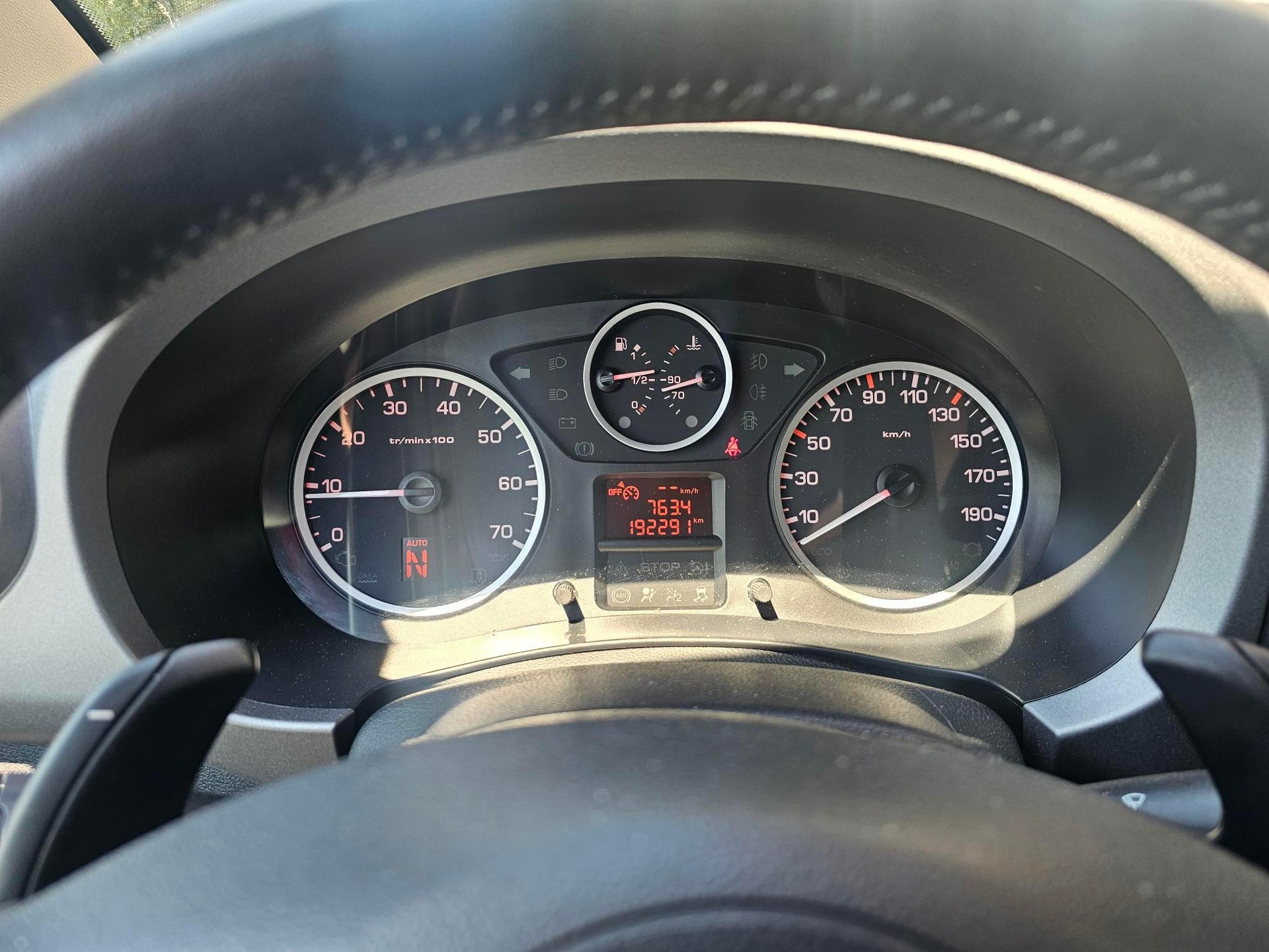 CITROEN Berlingo 1.6i BlueHDi Shine ETG-image-7