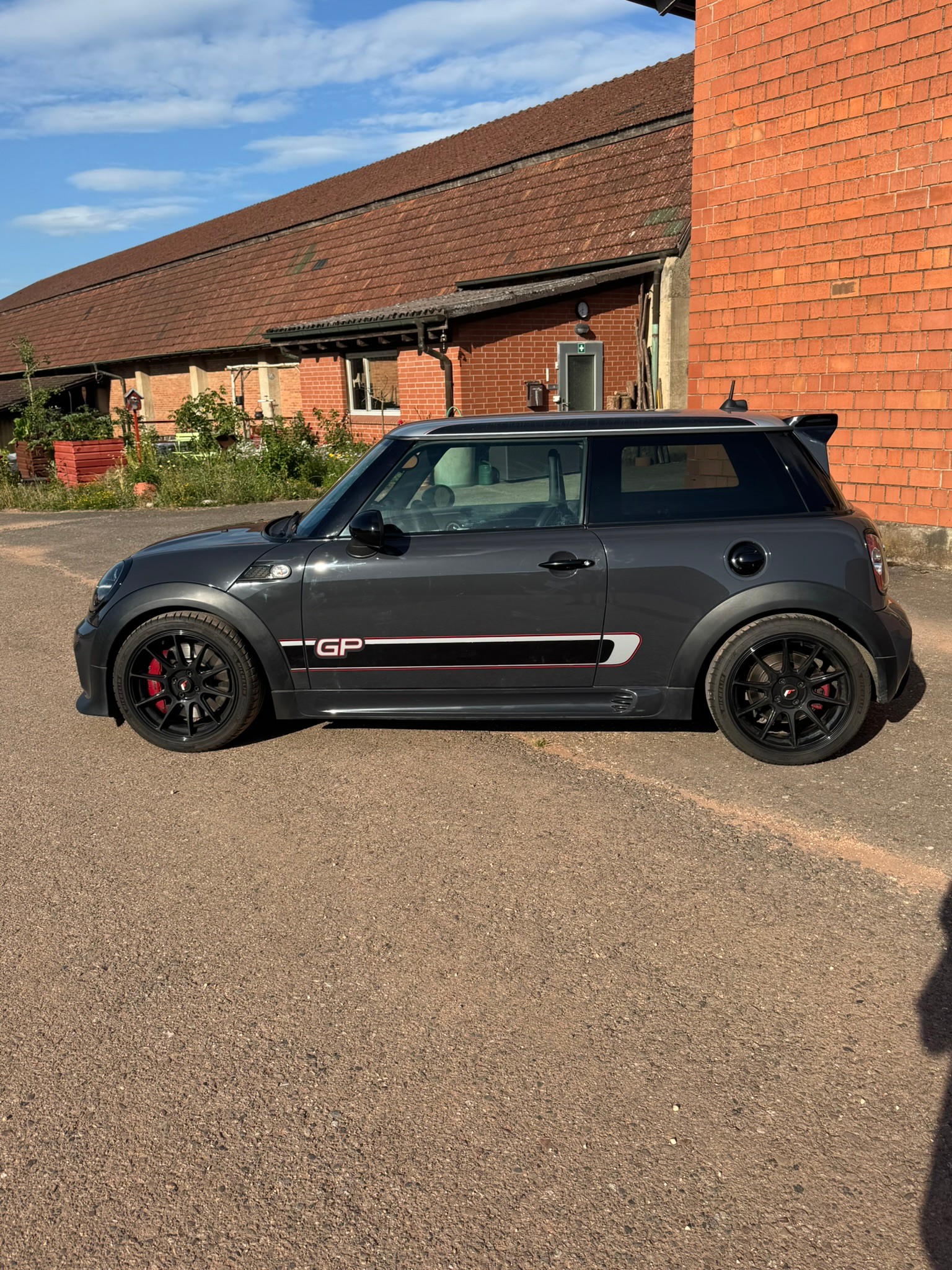 MINI Cooper John Cooper Works GP-image-5