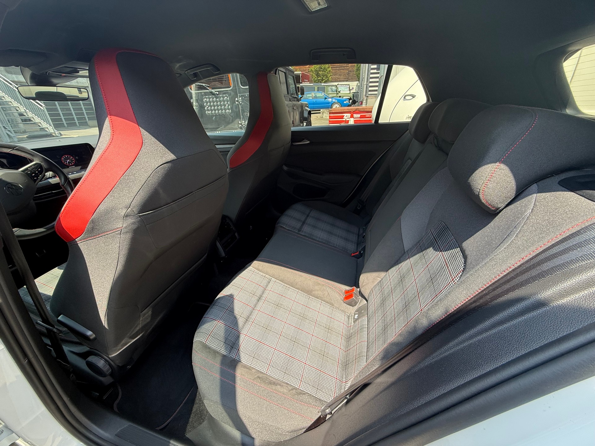 VW Golf 2.0 TSI GTI DSG-image-8