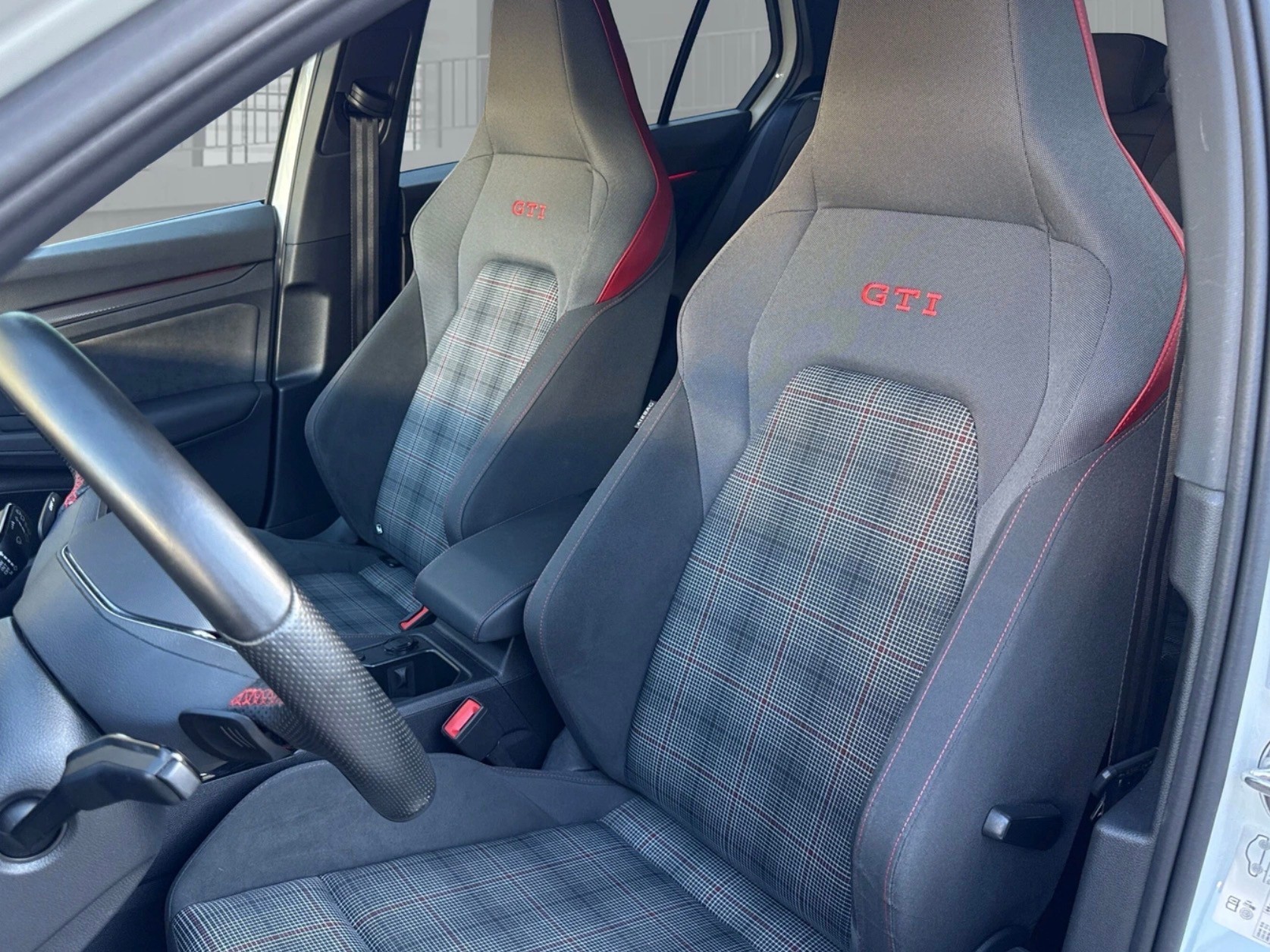 VW Golf 2.0 TSI GTI DSG-image-7