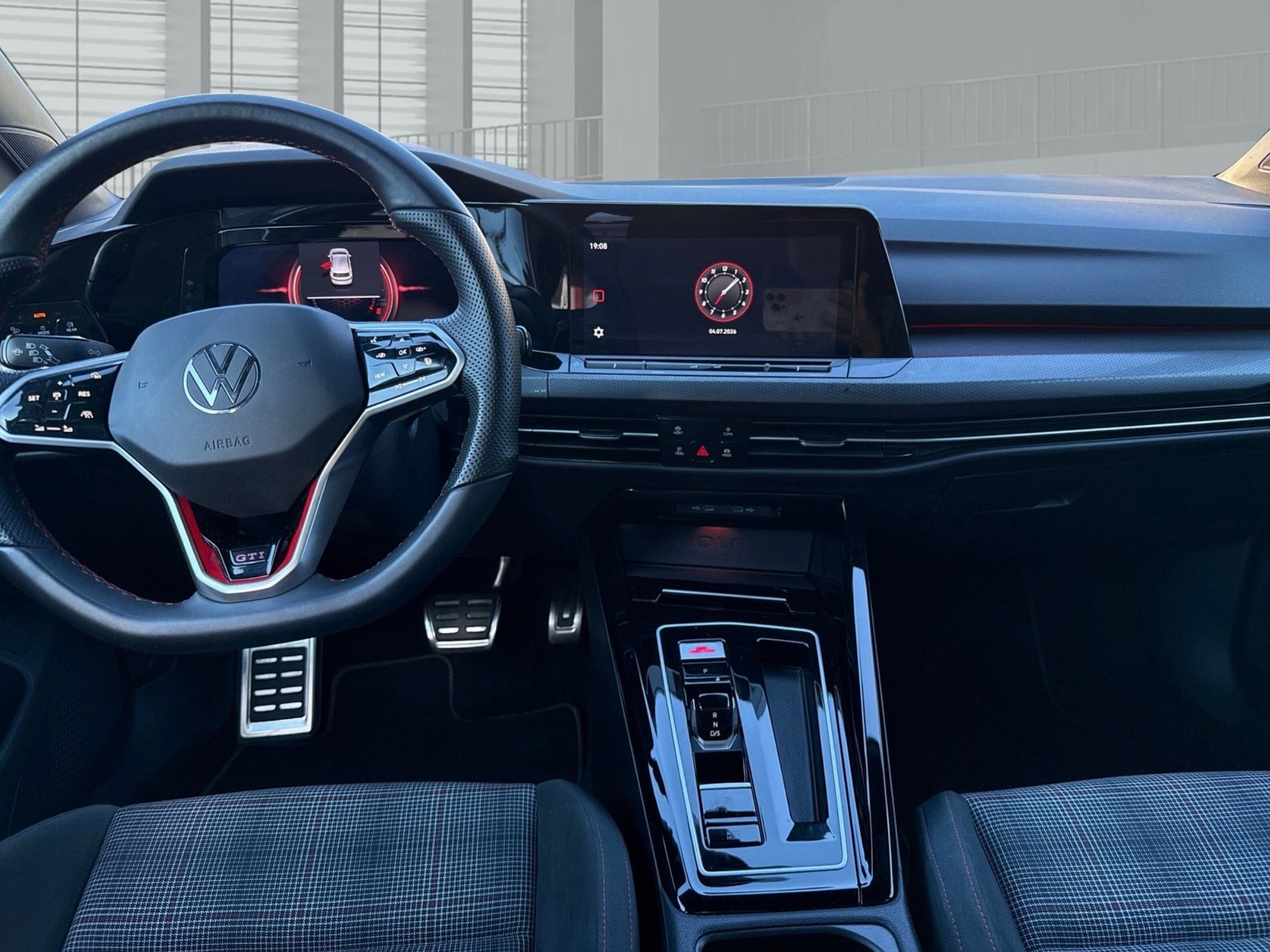 VW Golf 2.0 TSI GTI DSG-image-3