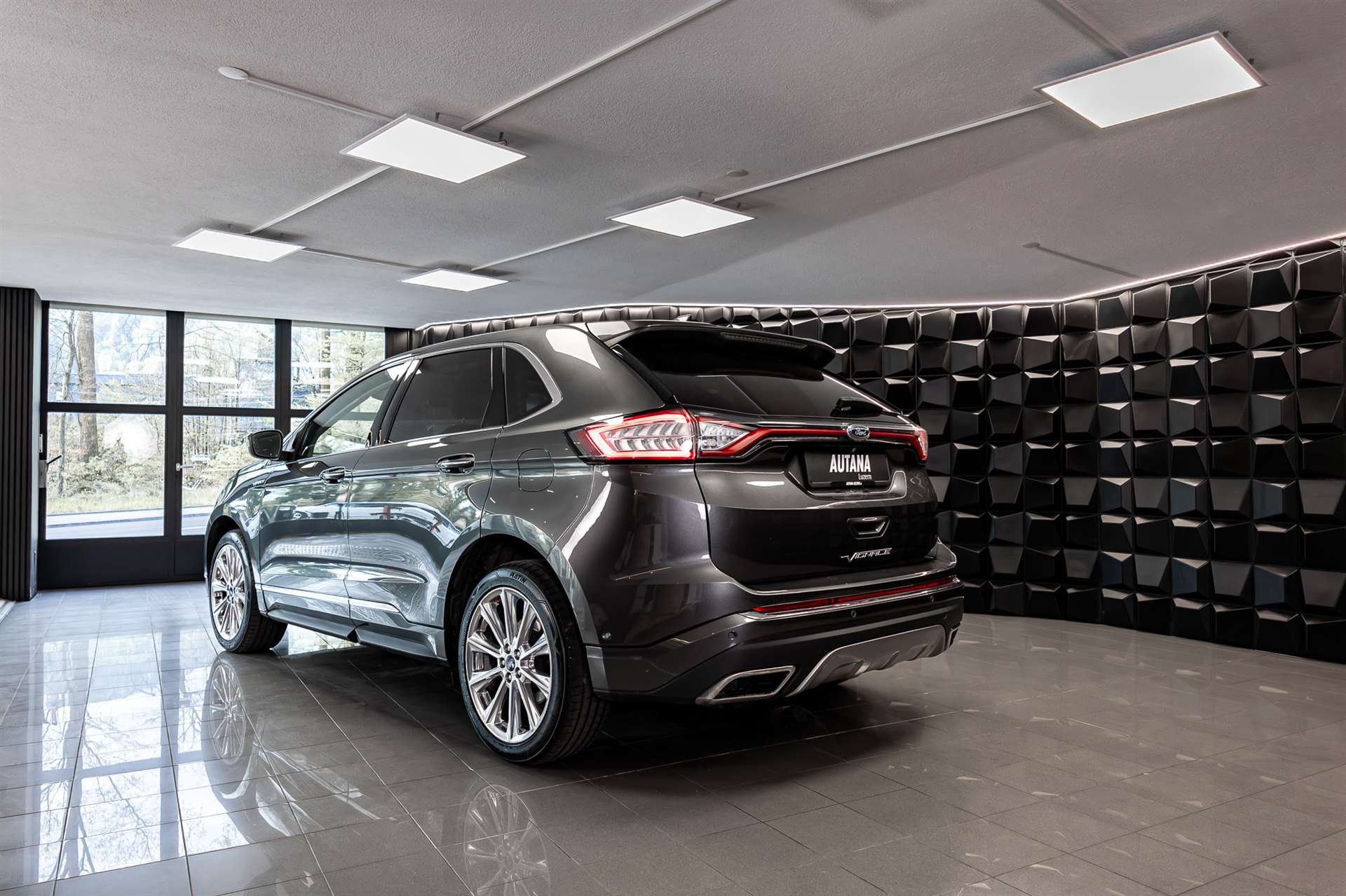 FORD Edge 2.0 TDCi Vignale 4WD PowerShift-image-2