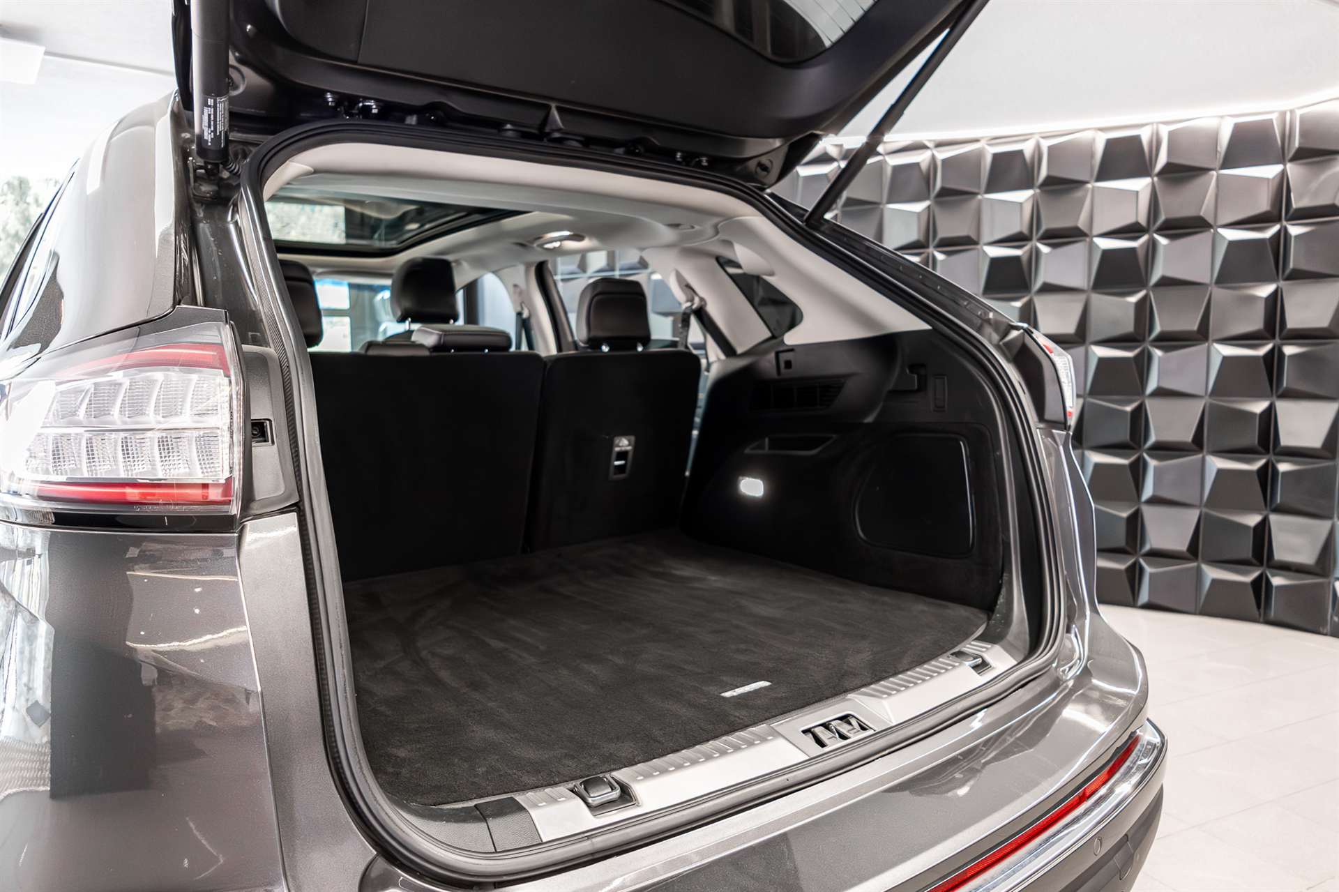 FORD Edge 2.0 TDCi Vignale 4WD PowerShift-image-25