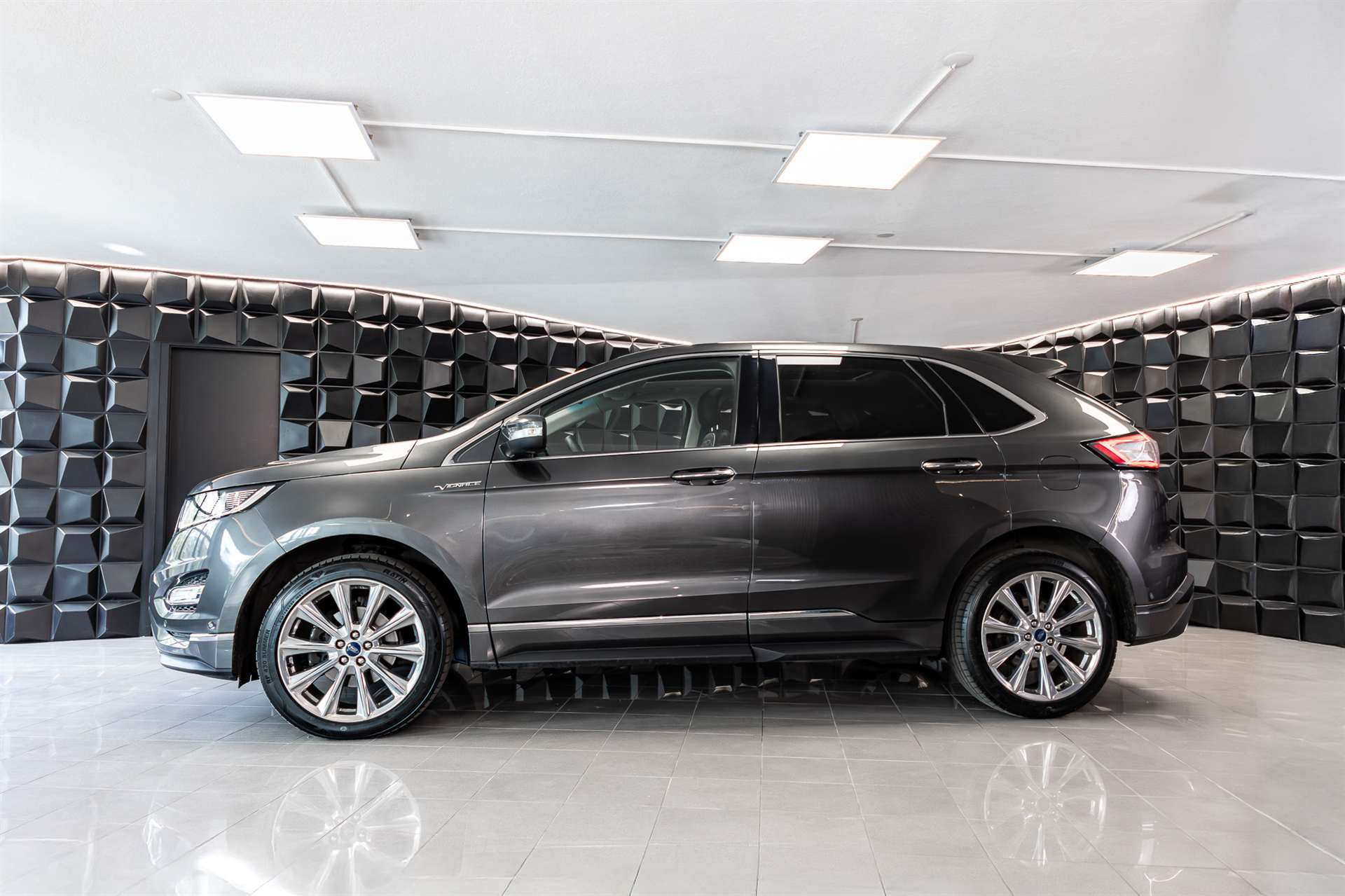 FORD Edge 2.0 TDCi Vignale 4WD PowerShift-image-1
