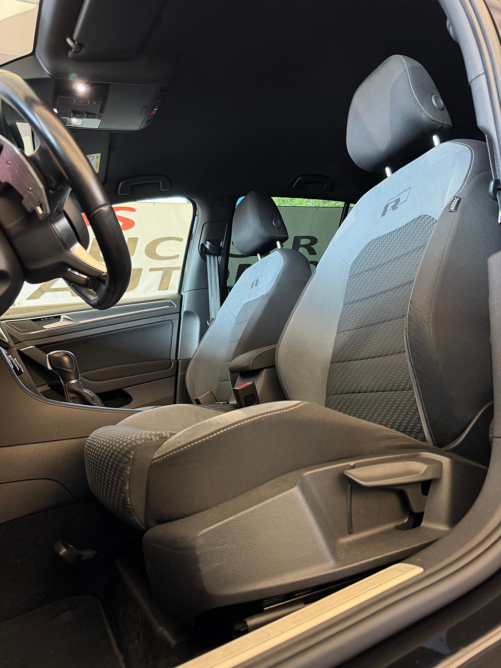 VW Golf VII 1.5 TSI 150 Highline R-Line DSG-image-6