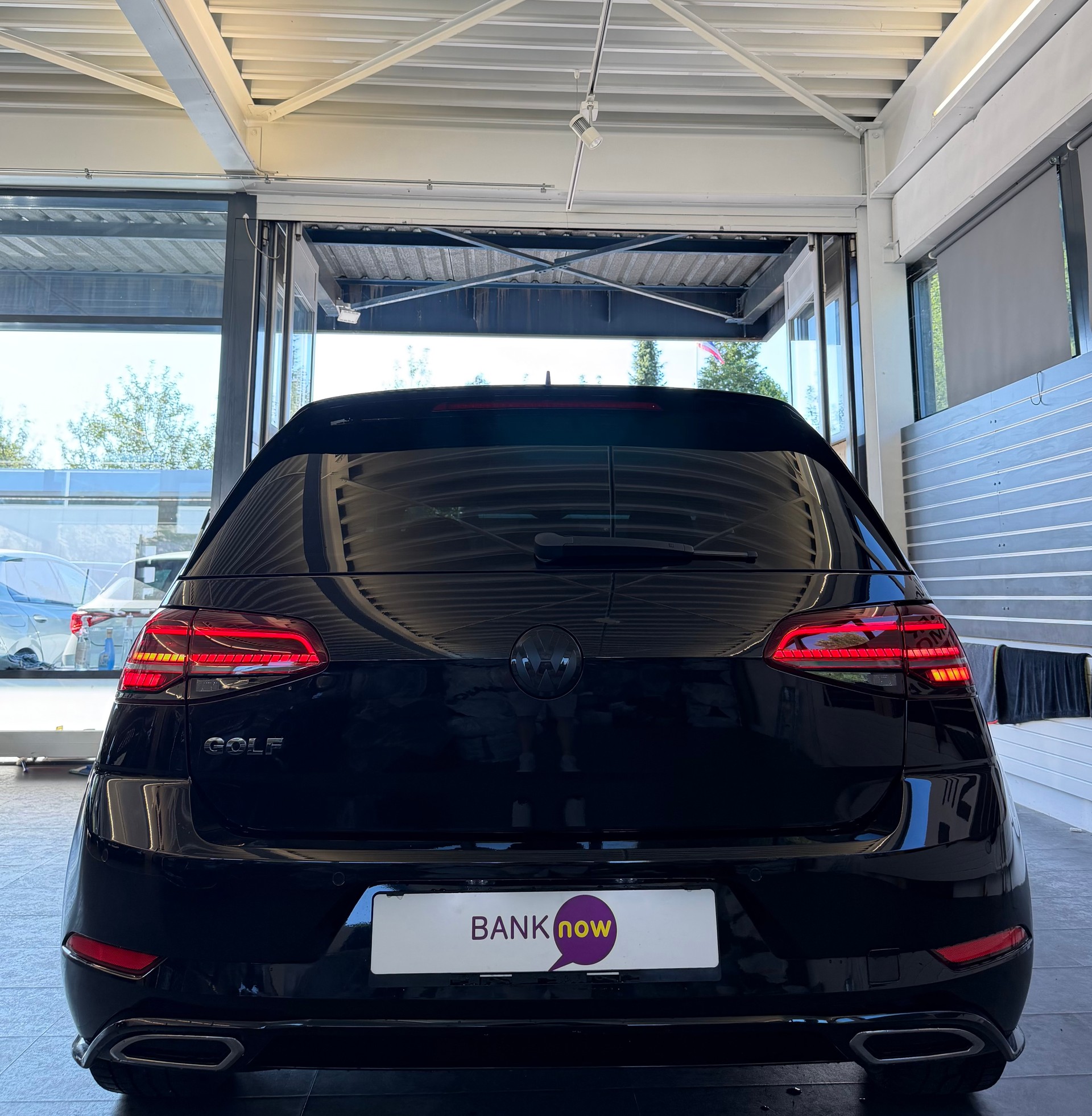 VW Golf VII 1.5 TSI 150 Highline R-Line DSG-image-5