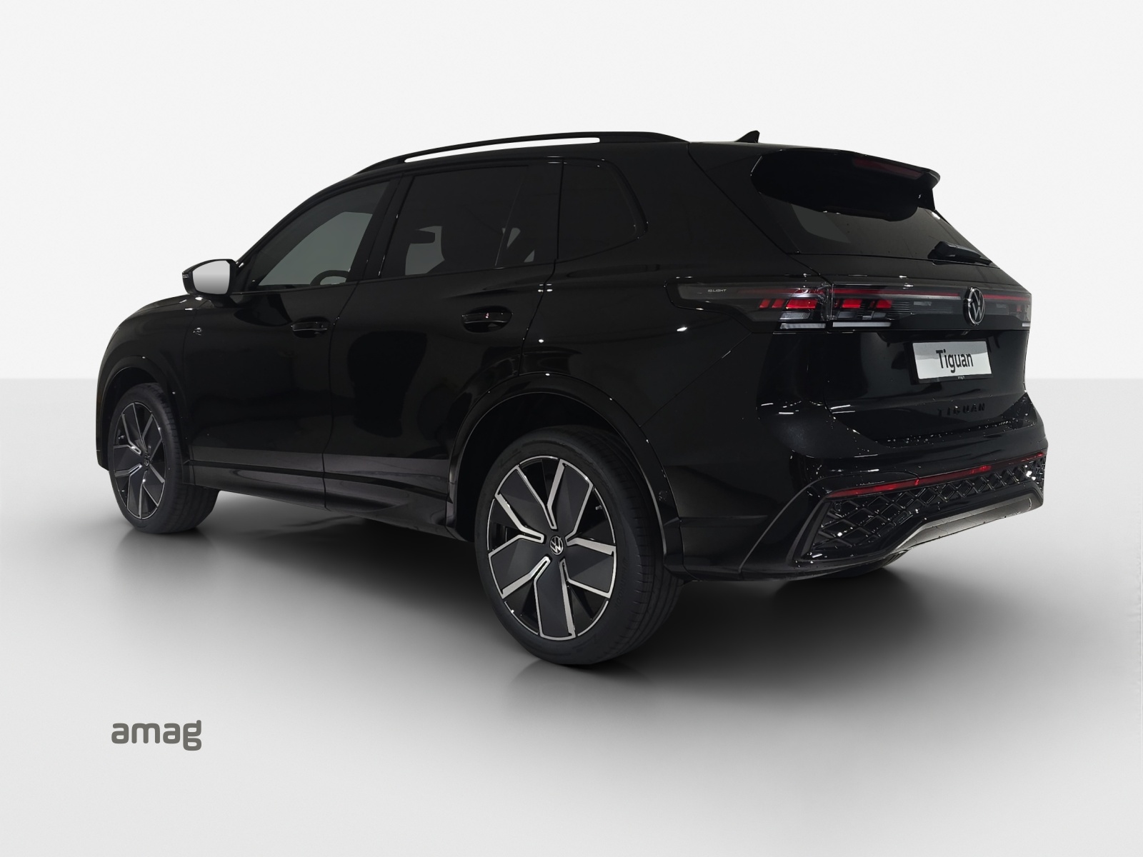 VW Tiguan 2.0 TSI DSG R-Line 4Motion-showroom-element-2