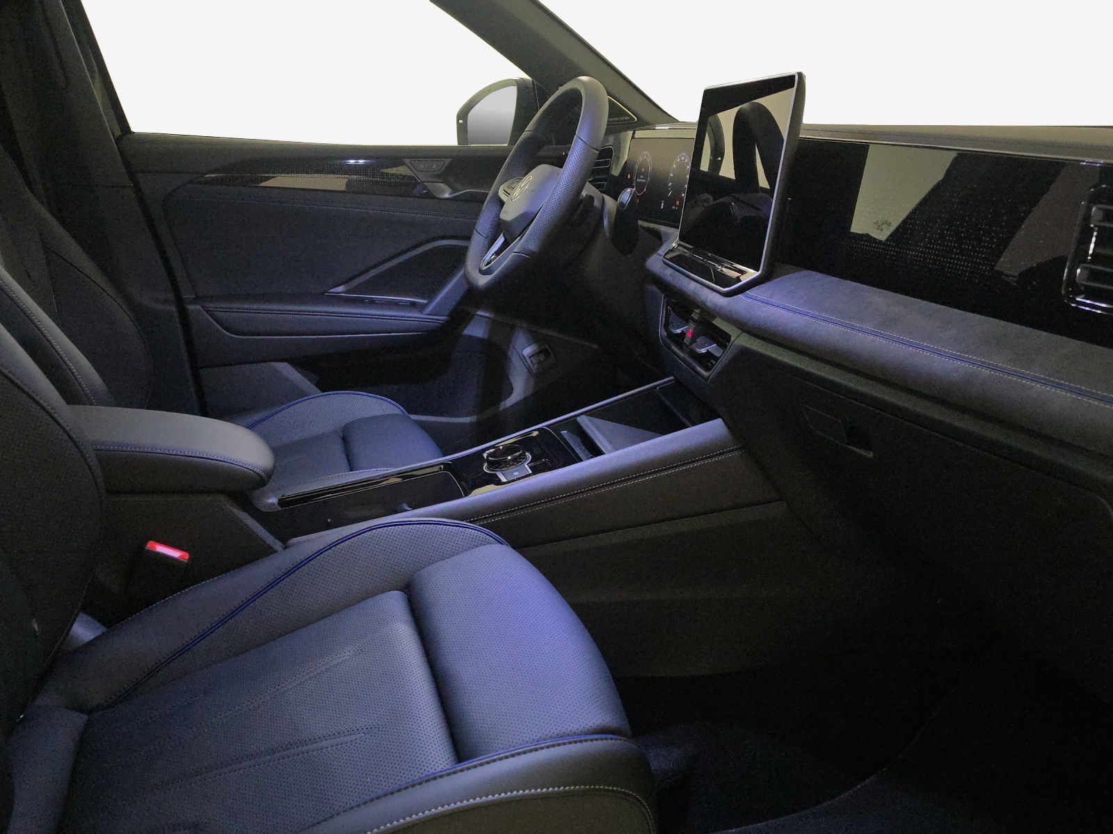 VW Tiguan 2.0 TSI DSG R-Line 4Motion-image-14