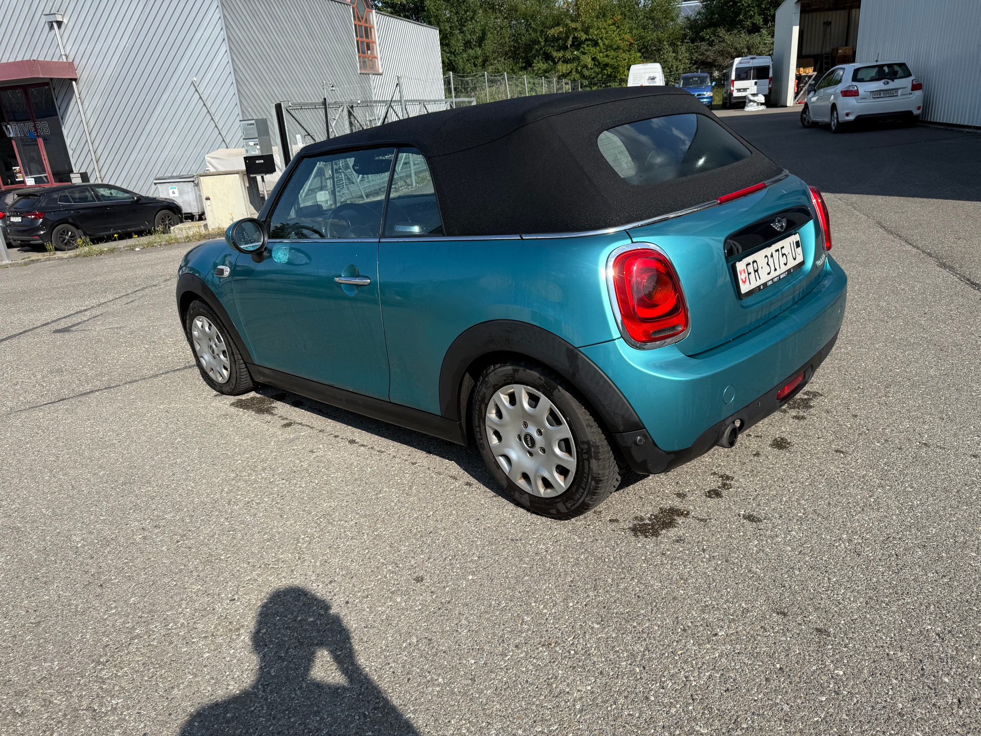 MINI Cooper Cabriolet-image-10