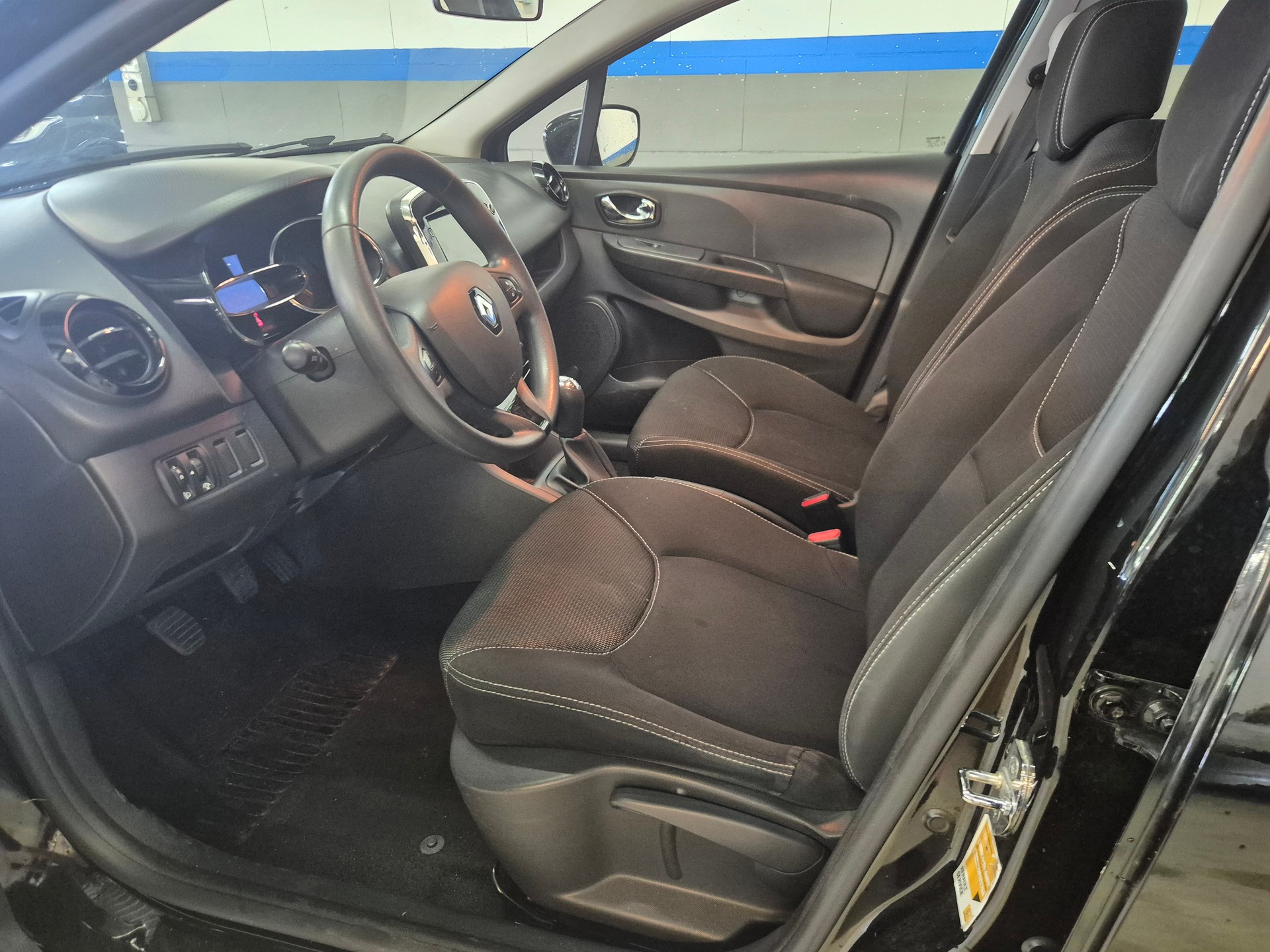 RENAULT Clio Grandtour 1.2 16V Expression-image-5