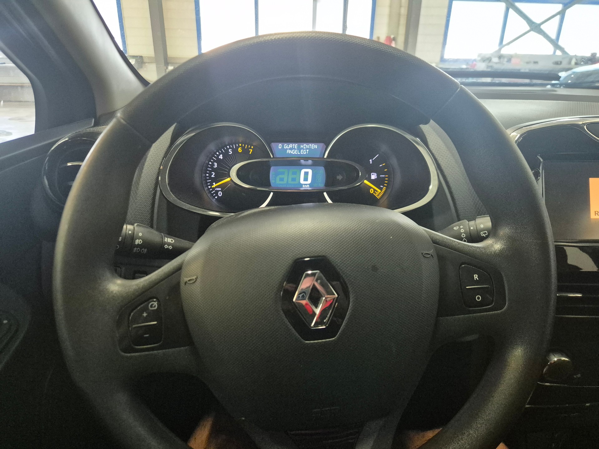 RENAULT Clio Grandtour 1.2 16V Expression-image-7