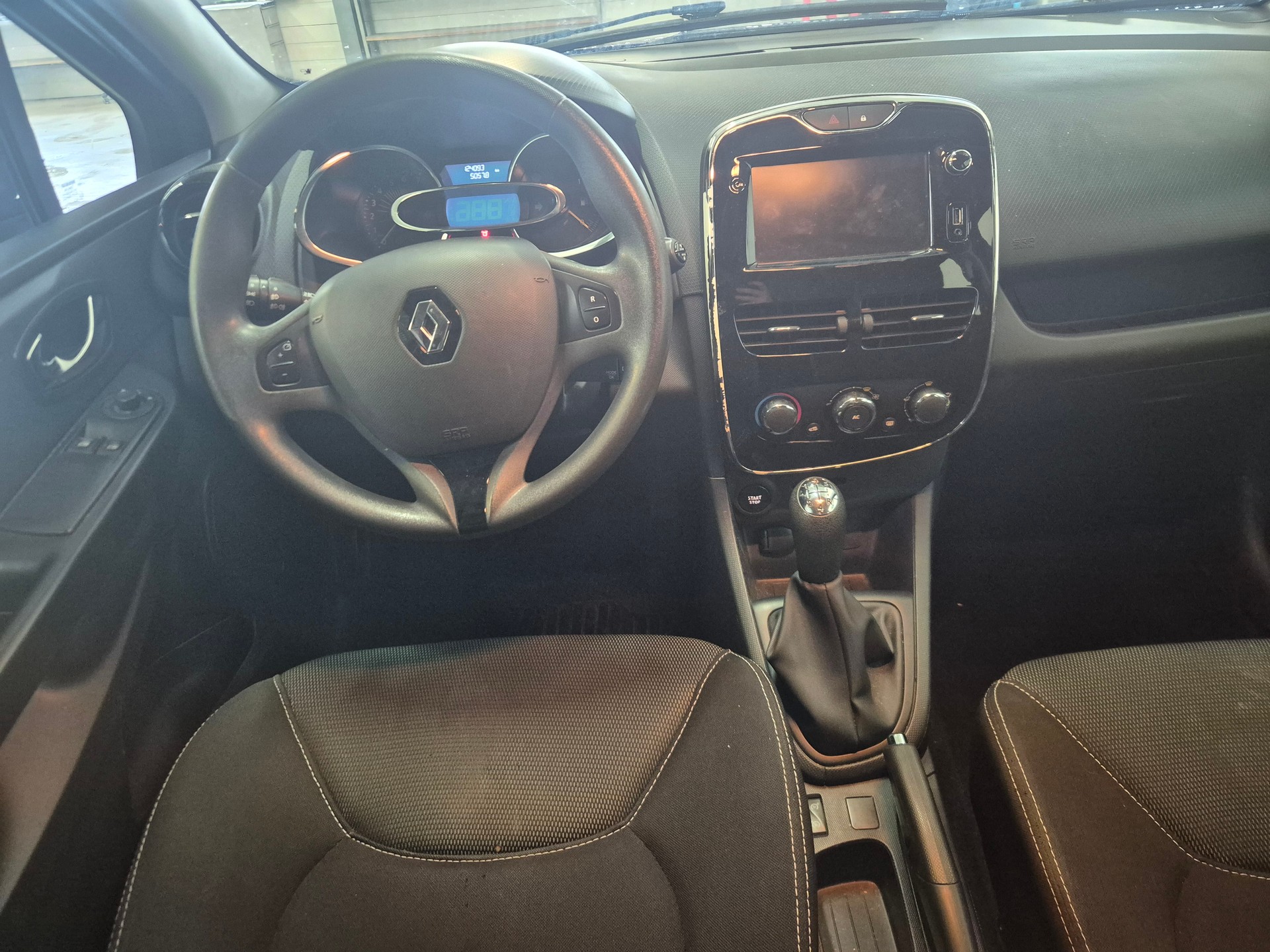 RENAULT Clio Grandtour 1.2 16V Expression-image-6