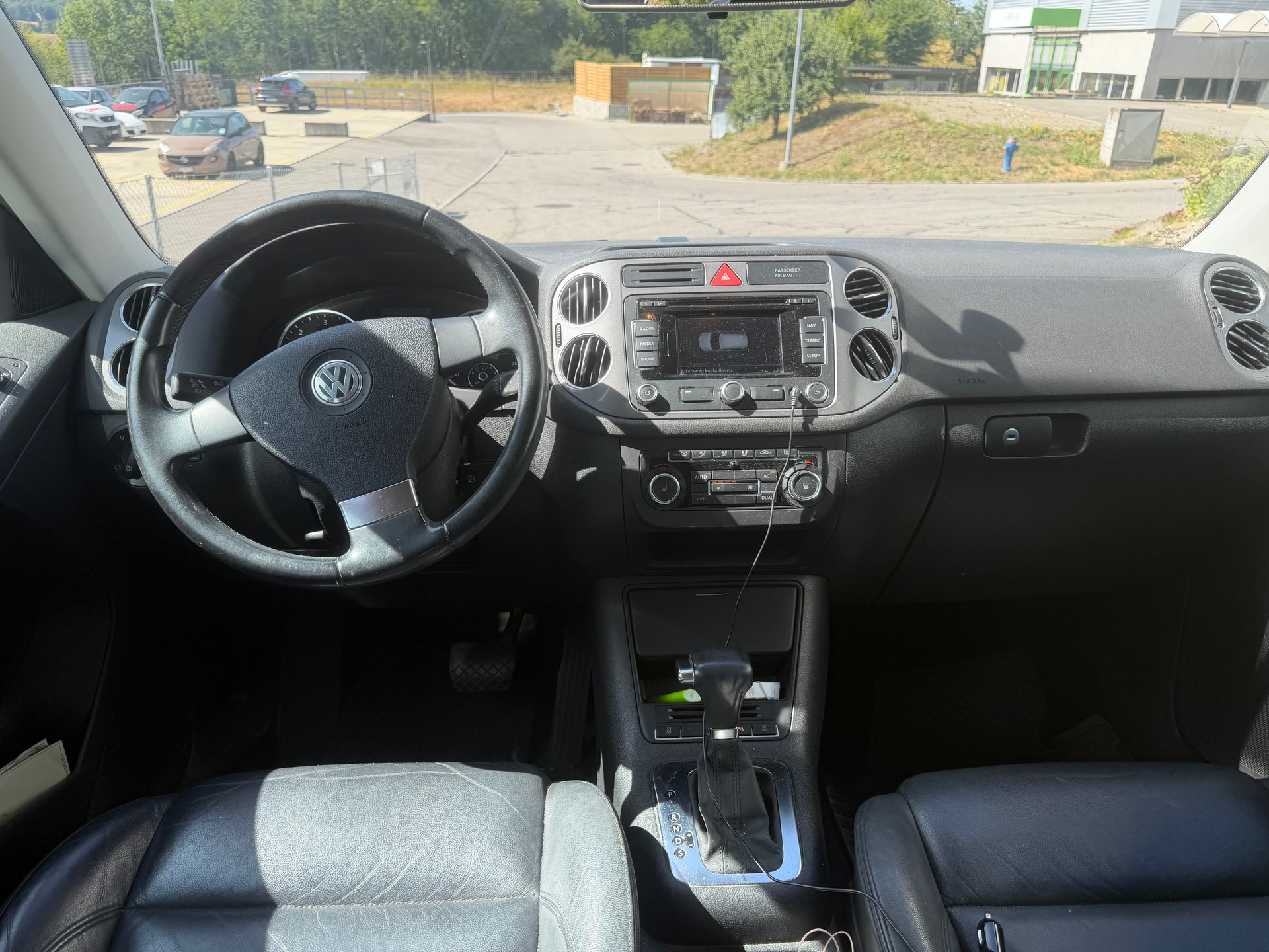 VW Tiguan 2.0 TDI Sport&Style-image-4