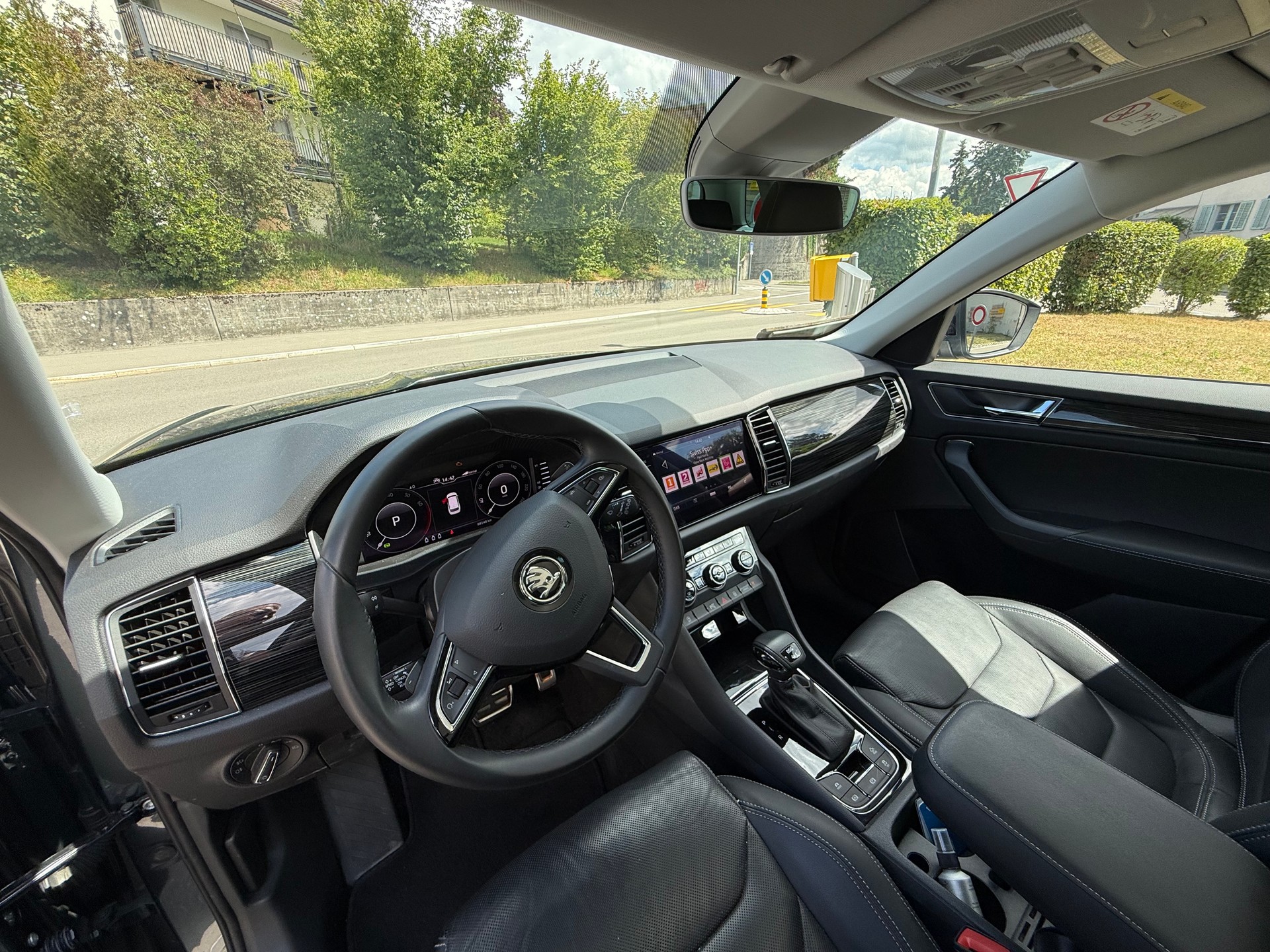 SKODA 2.0 TSI Style DSG-image-4