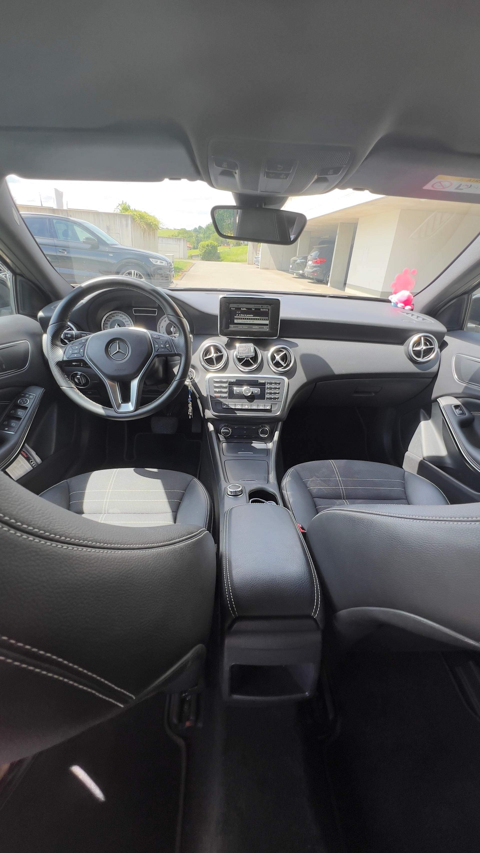 MERCEDES-BENZ A 200-image-5
