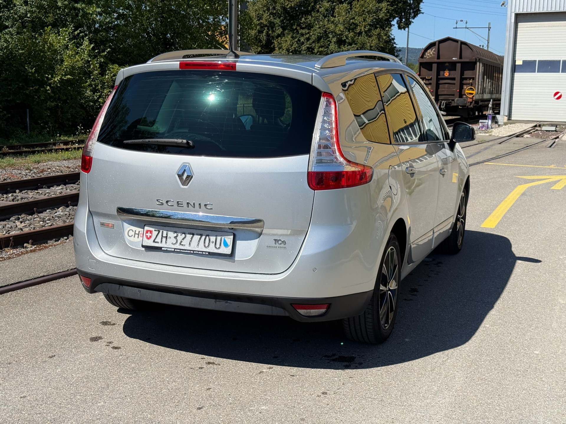 RENAULT Grand Scénic 1.2 16V Turbo Bose Edition-image-5