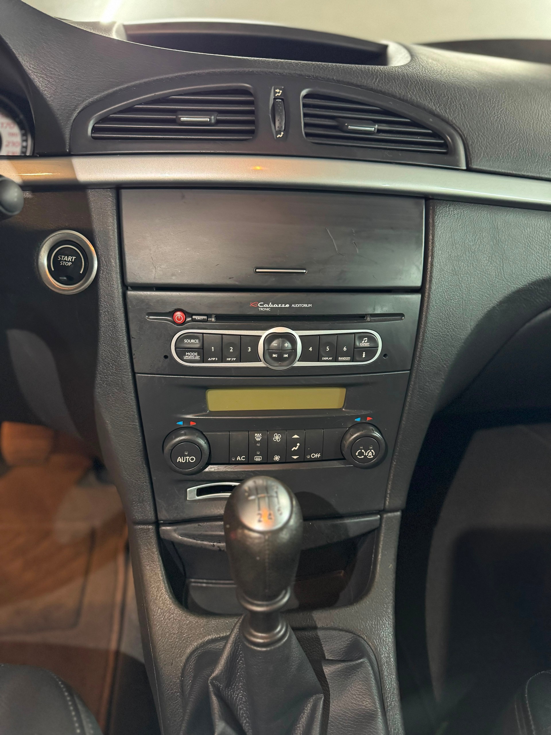 RENAULT Laguna 1.9 dCi Dynamique-image-10