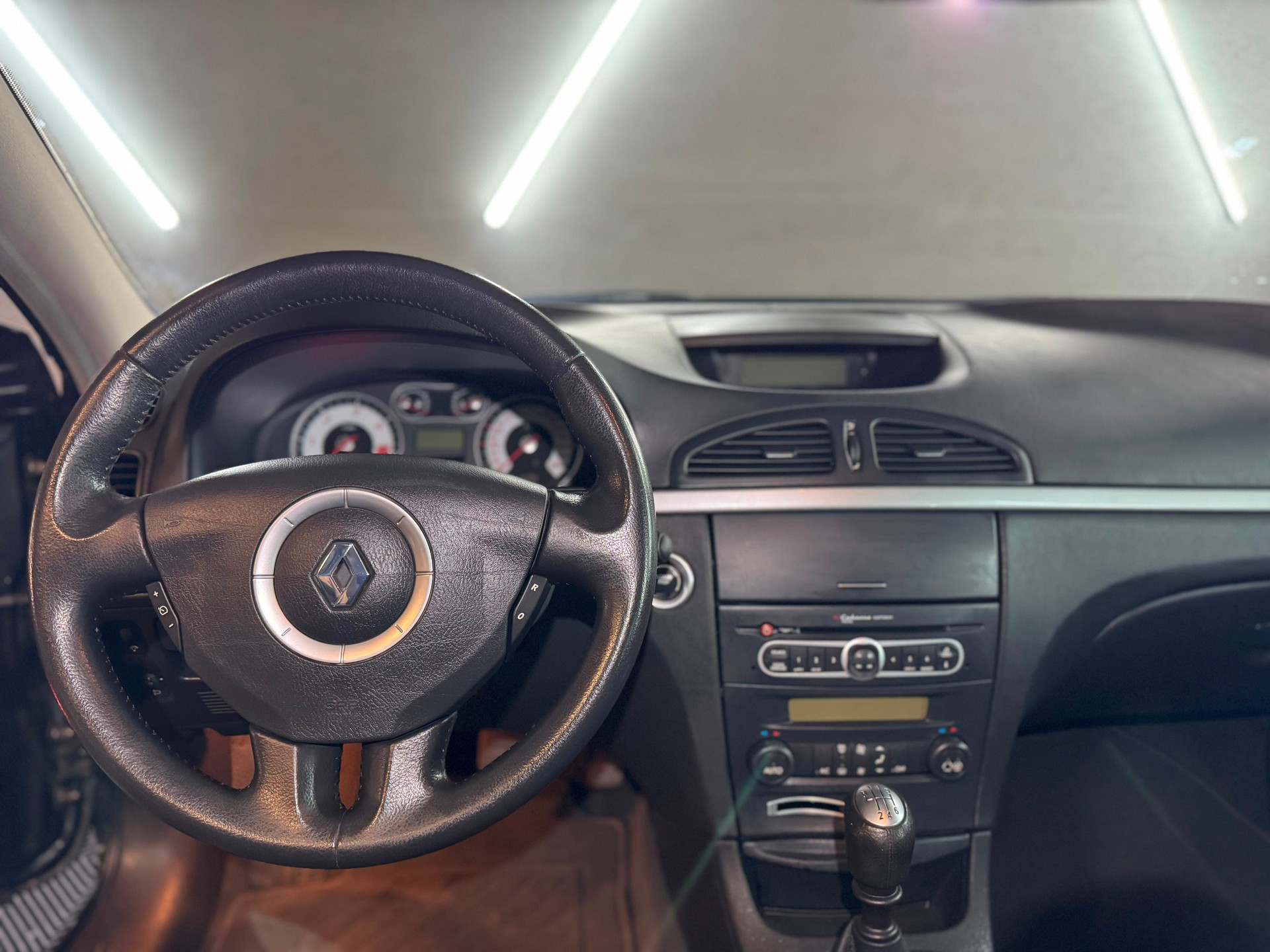 RENAULT Laguna 1.9 dCi Dynamique-image-8