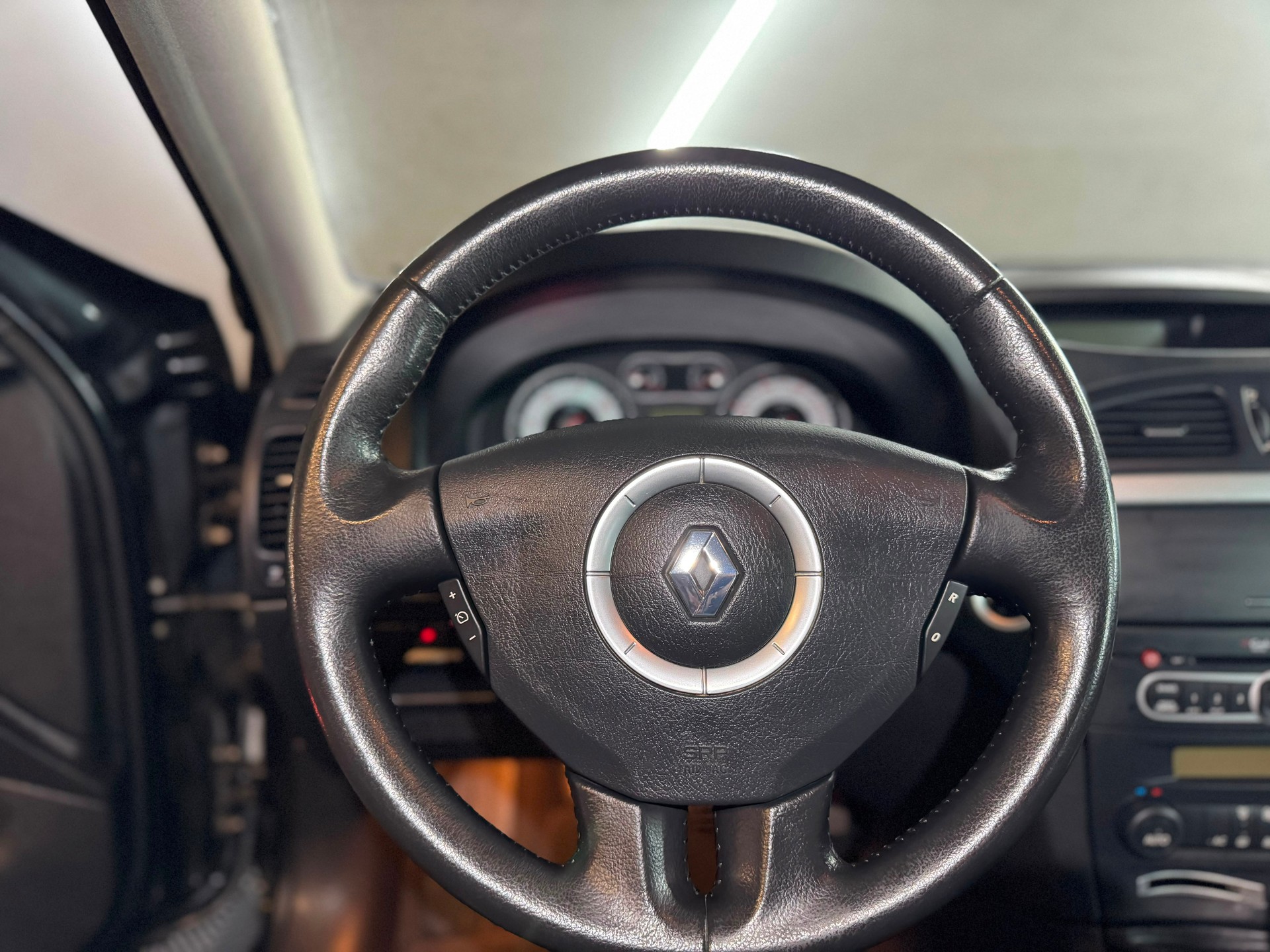 RENAULT Laguna 1.9 dCi Dynamique-image-9