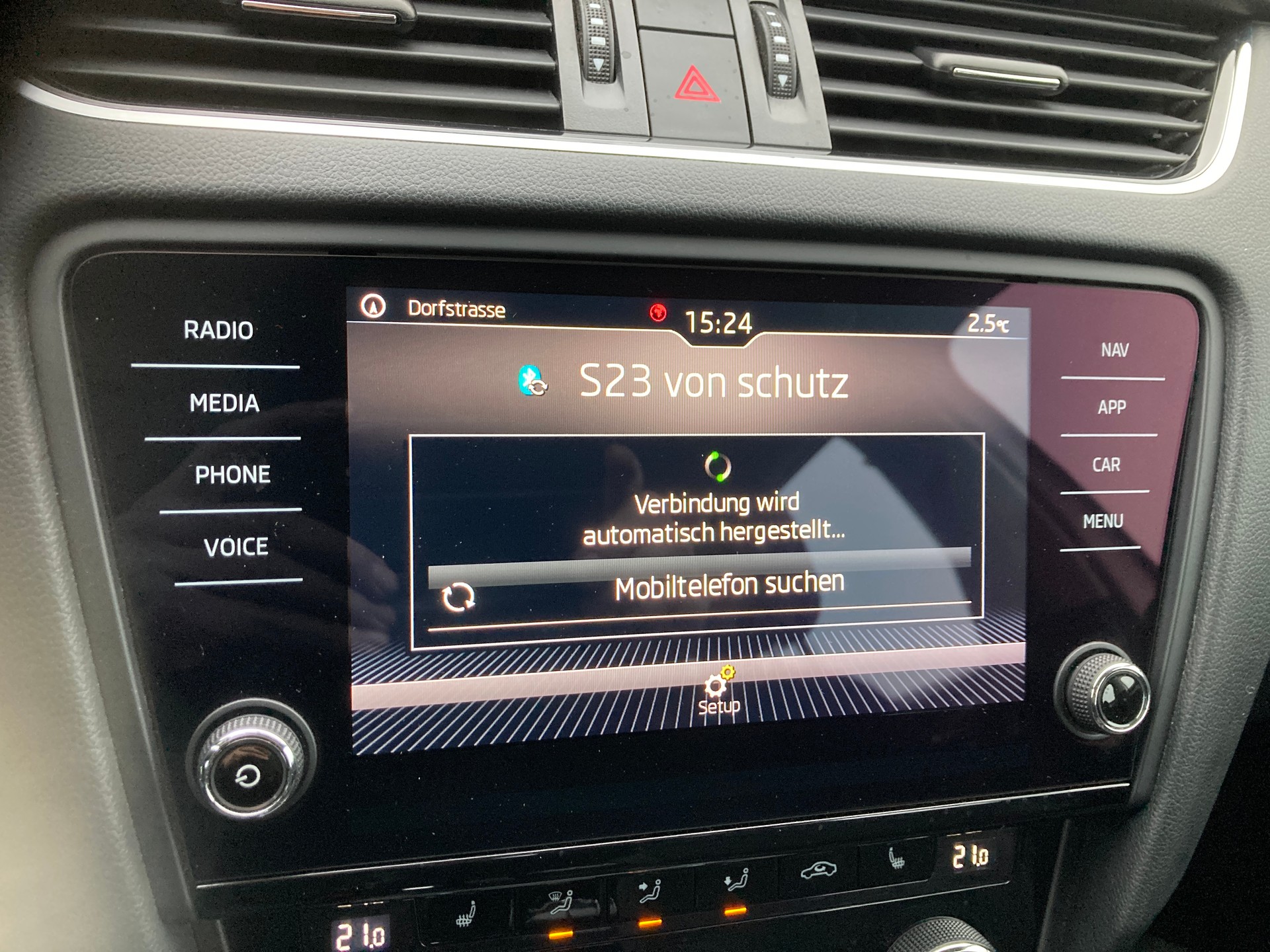 SKODA Octavia Combi 1.6 TDI Ambition 4x4 mit Anhängerkupplung-image-14