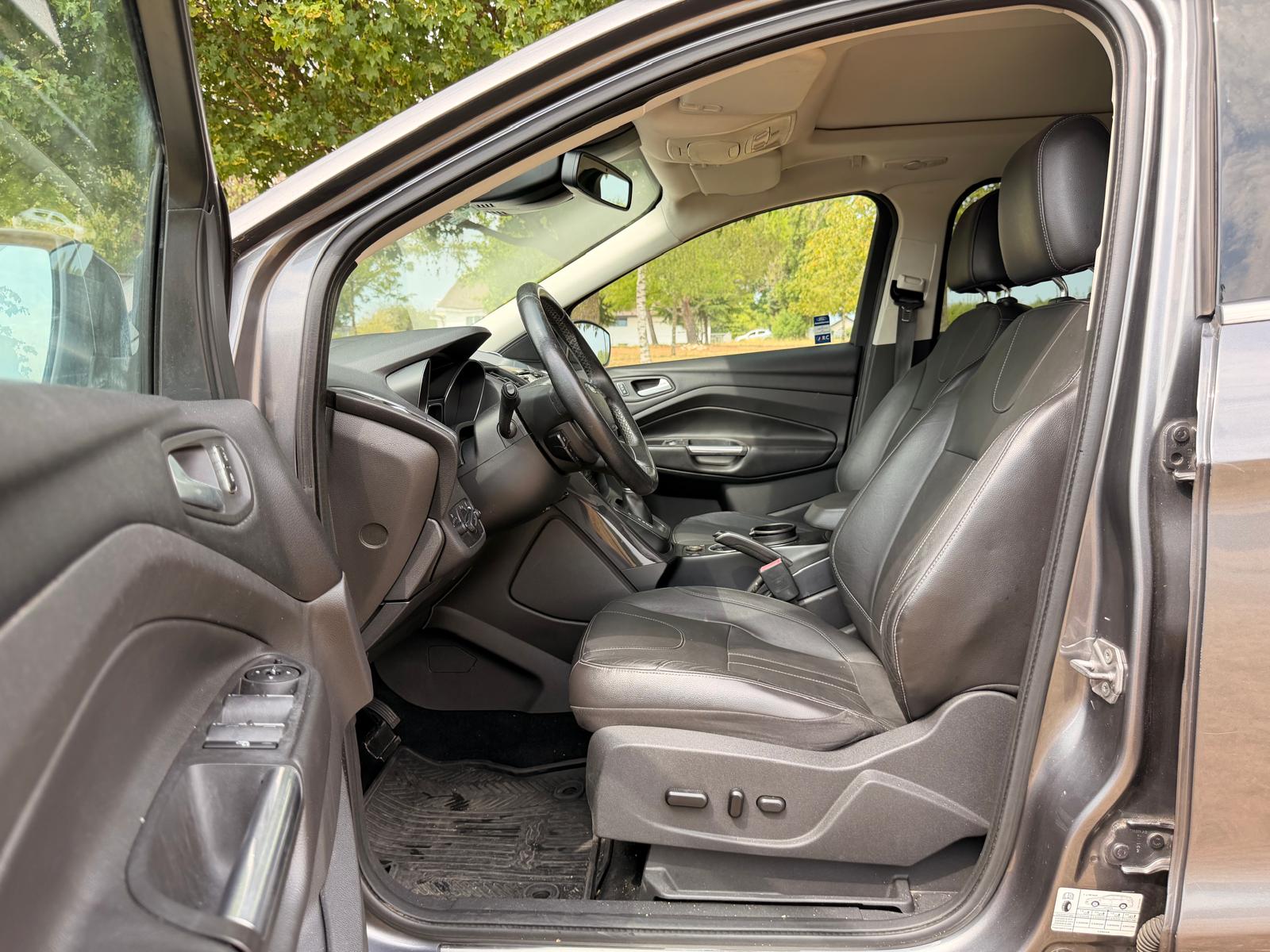 FORD Kuga 2.0 TDCi Titanium 4WD PowerShift-image-8