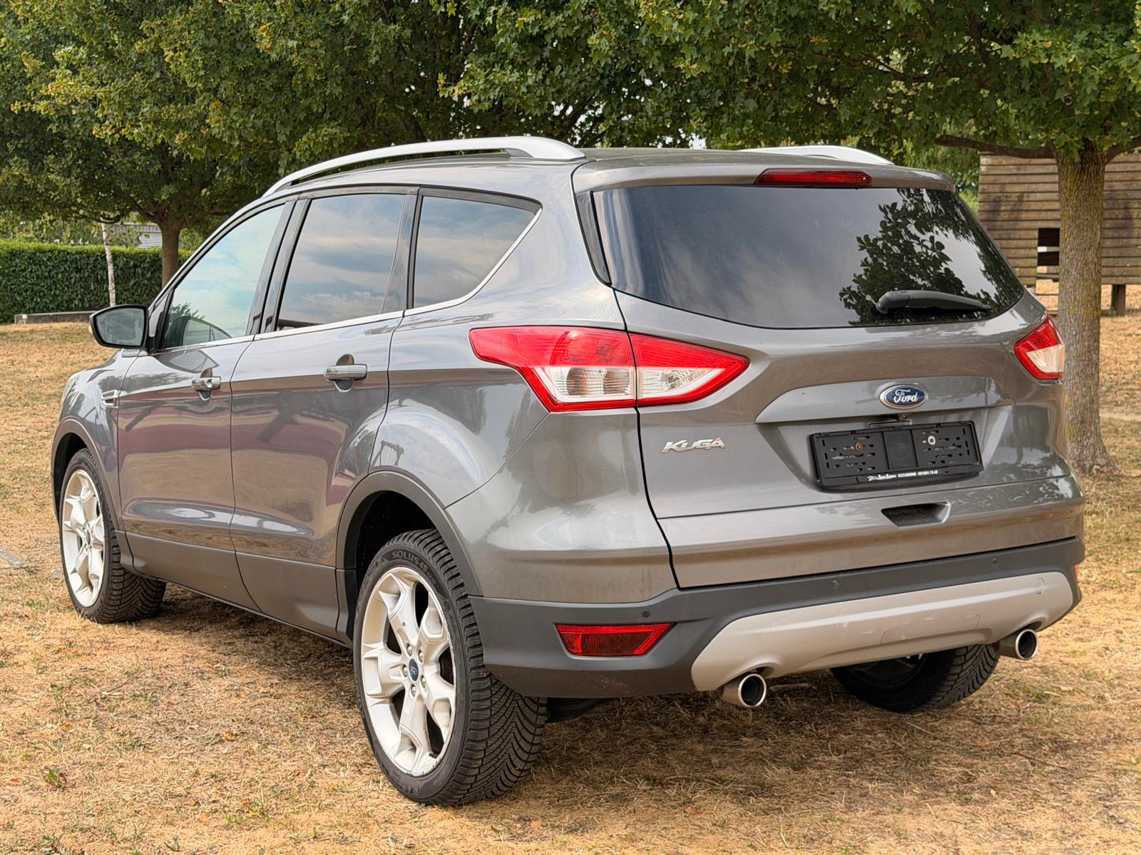 FORD Kuga 2.0 TDCi Titanium 4WD PowerShift-image-3