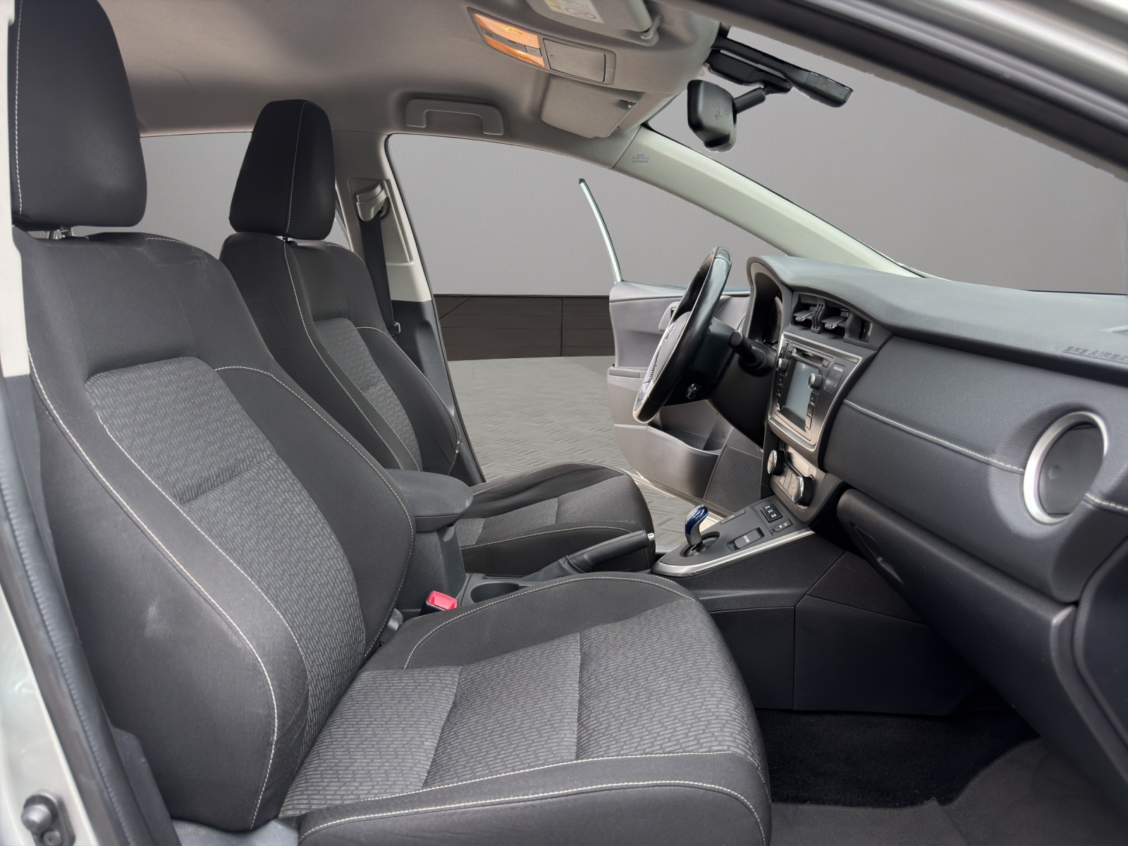 TOYOTA Auris 1.8 16V HSD Linea Trend-image-16