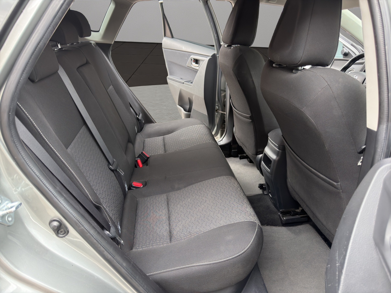 TOYOTA Auris 1.8 16V HSD Linea Trend-image-17