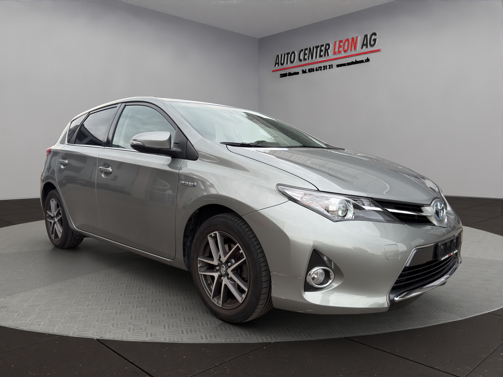 TOYOTA Auris 1.8 16V HSD Linea Trend-image-7