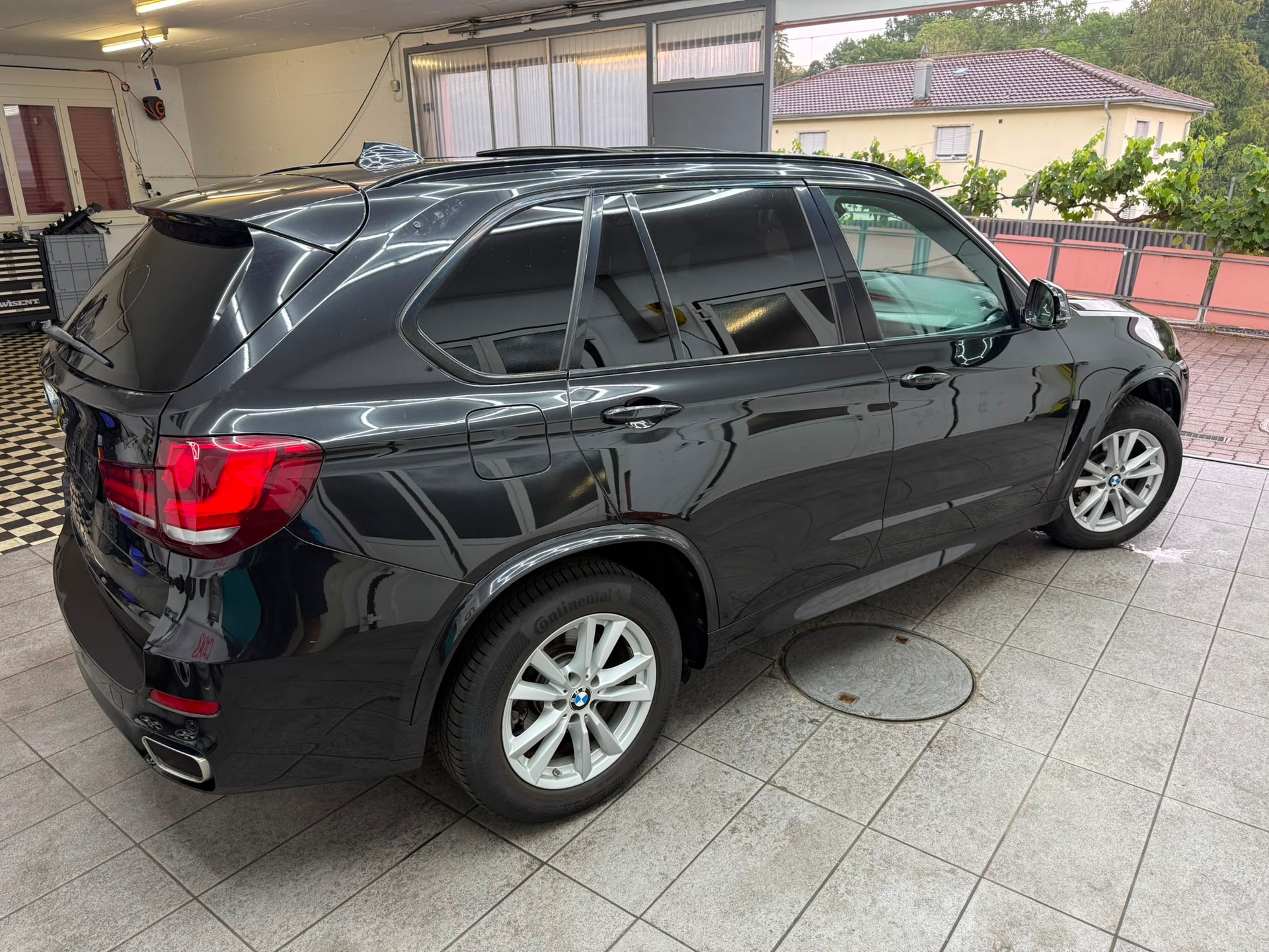 BMW X5 xDrive 40d Steptronic-image-2