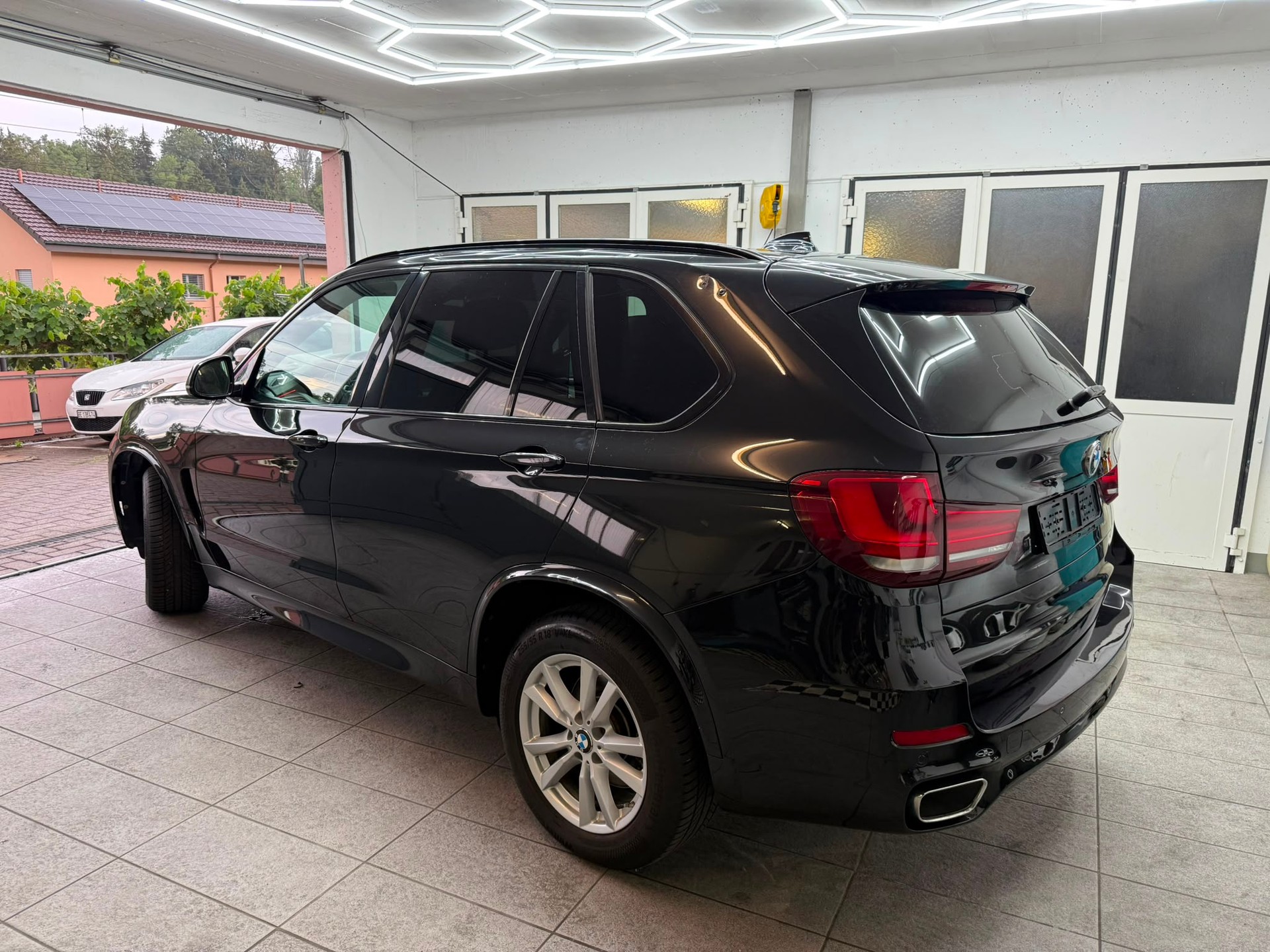 BMW X5 xDrive 40d Steptronic-image-1