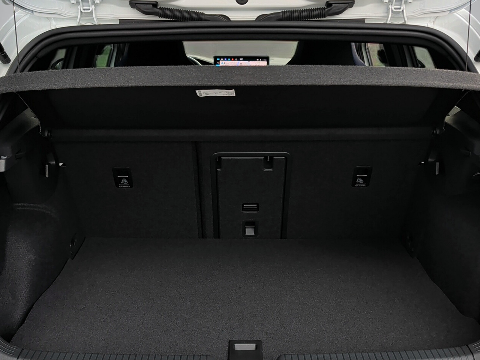 VW Golf 1.5 TSI PHEV GTE-image-8