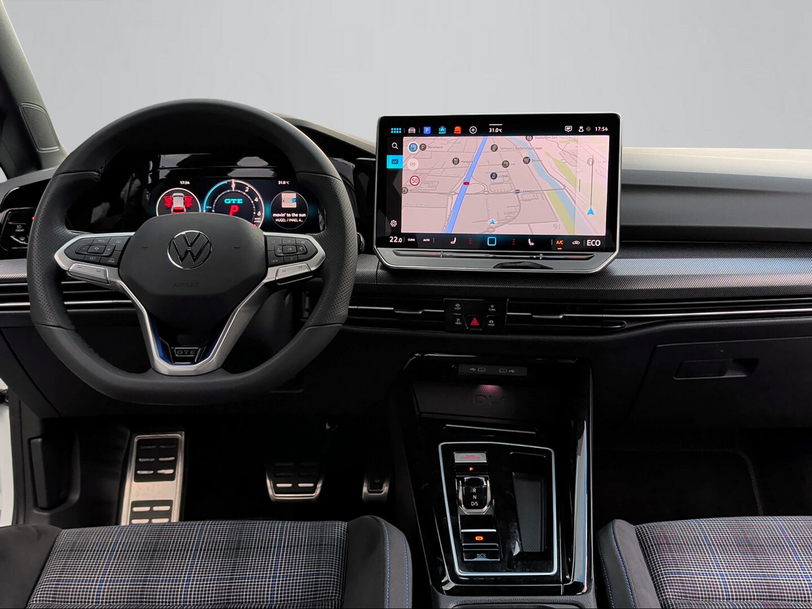 VW Golf 1.5 TSI PHEV GTE-image-5