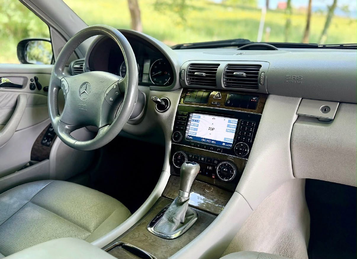 MERCEDES-BENZ C 350 Avantgarde 4Matic Automatic-image-8