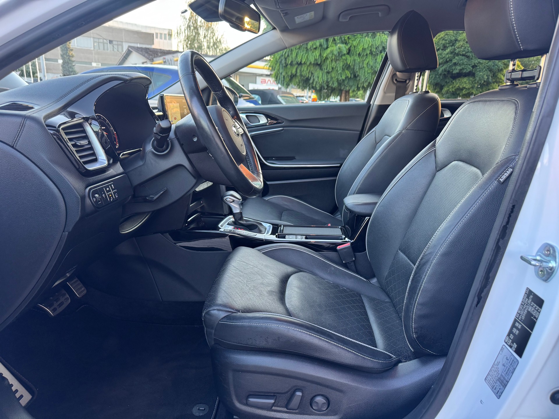 KIA Ceed Sportswagon 1.4 T-GDi Power 25 DCT-image-9
